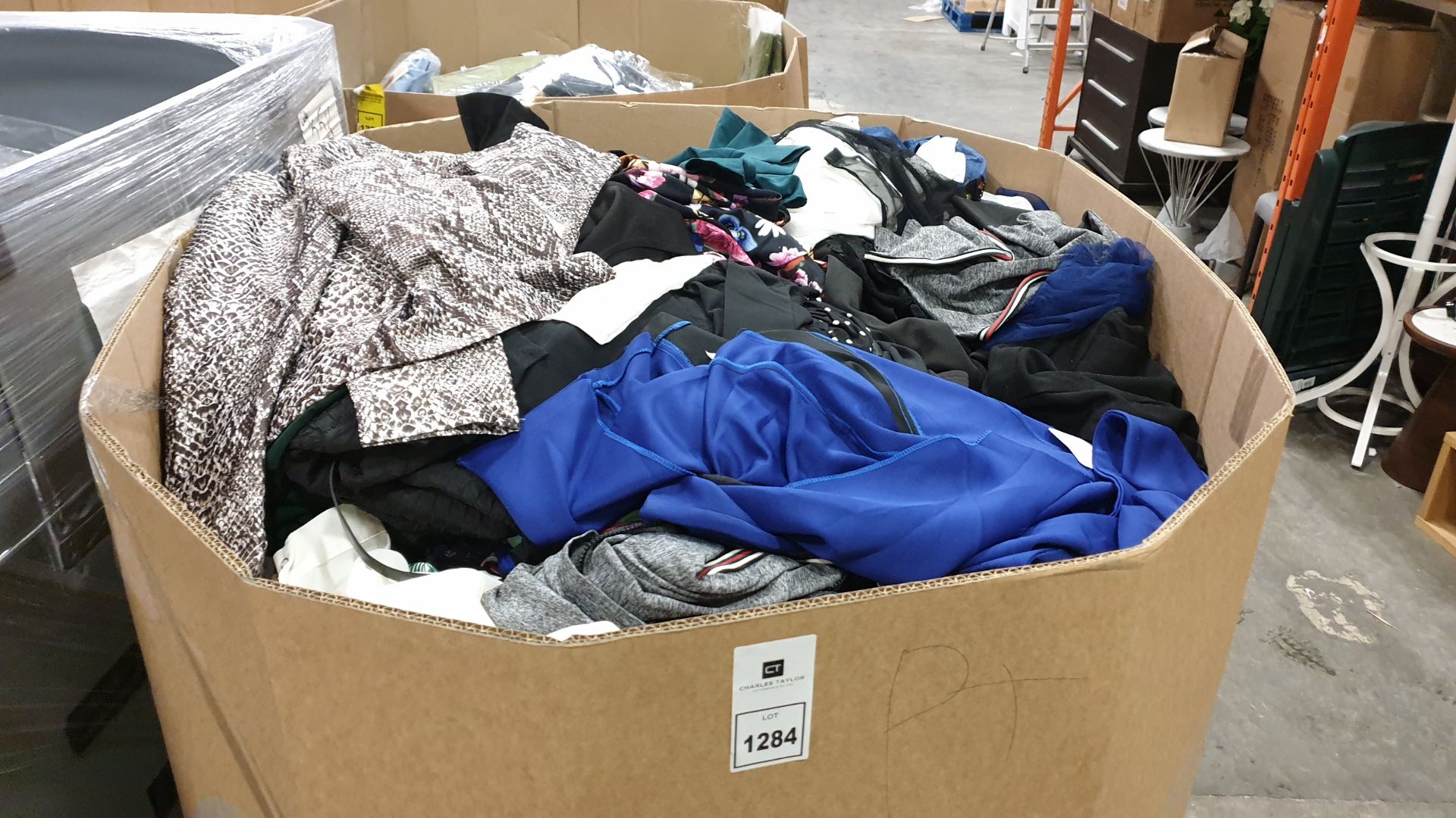 FULL PALLET OF ASSORTED KIDS CLOTHING IN VARIOUS STYLES AND SIZES IE ACTUEL DRESS, SOPHIE JACKET AND