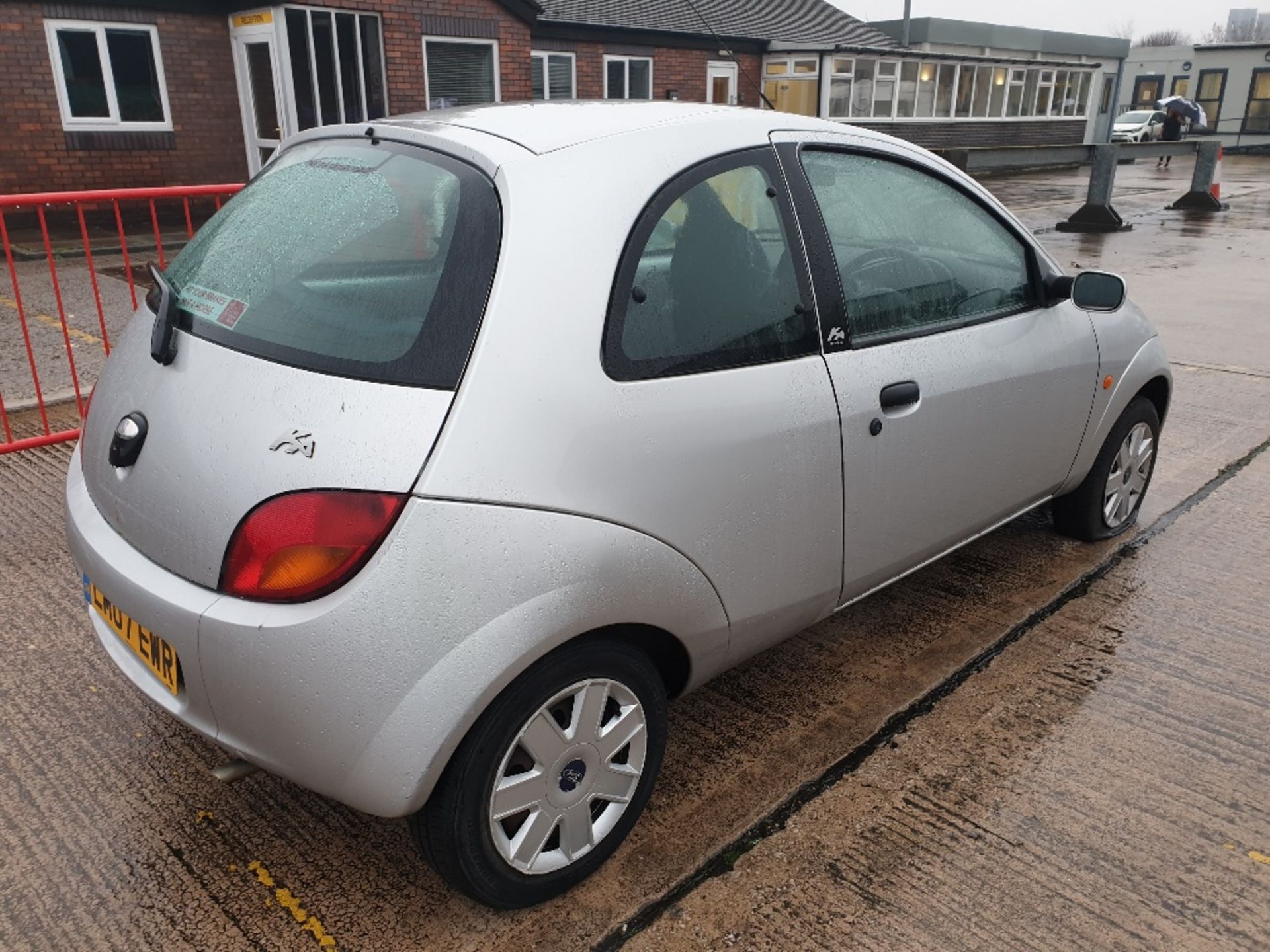 SILVER FORD KA STYLE. Reg : LM07EWR Mileage : 93,510 Details: FIRST REGISTERED 28/6/2007 1297CC - Image 2 of 7