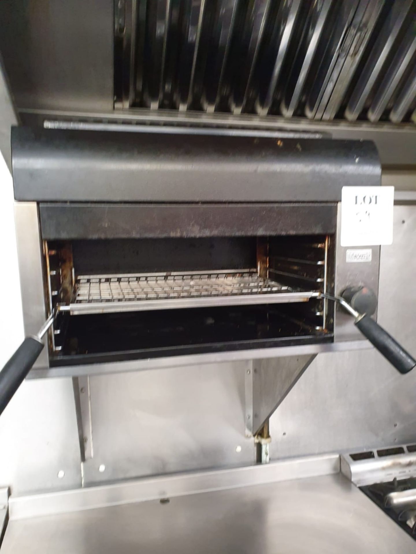 Lincat gas grill and wall stand (Qualified gas fitter required for removal)