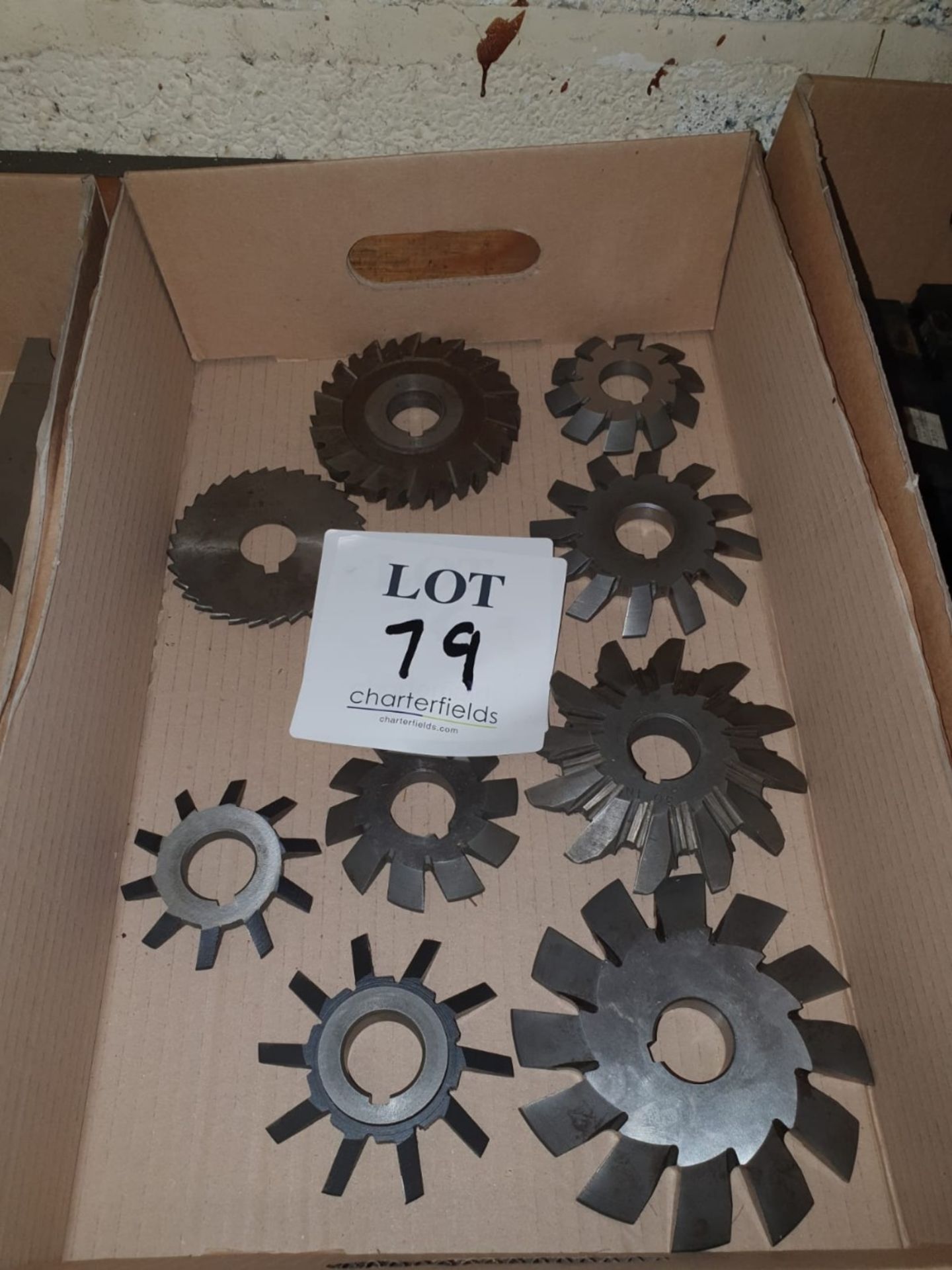 Box of cutting wheels