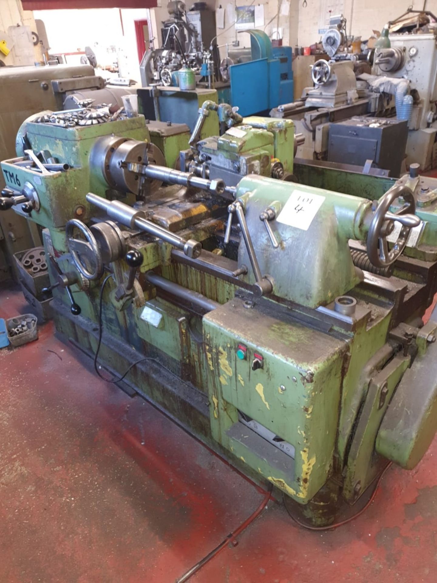 WMW Heckler 6FL 400-600 short bed thread miling machine with various change gears. Serial No. 5472/