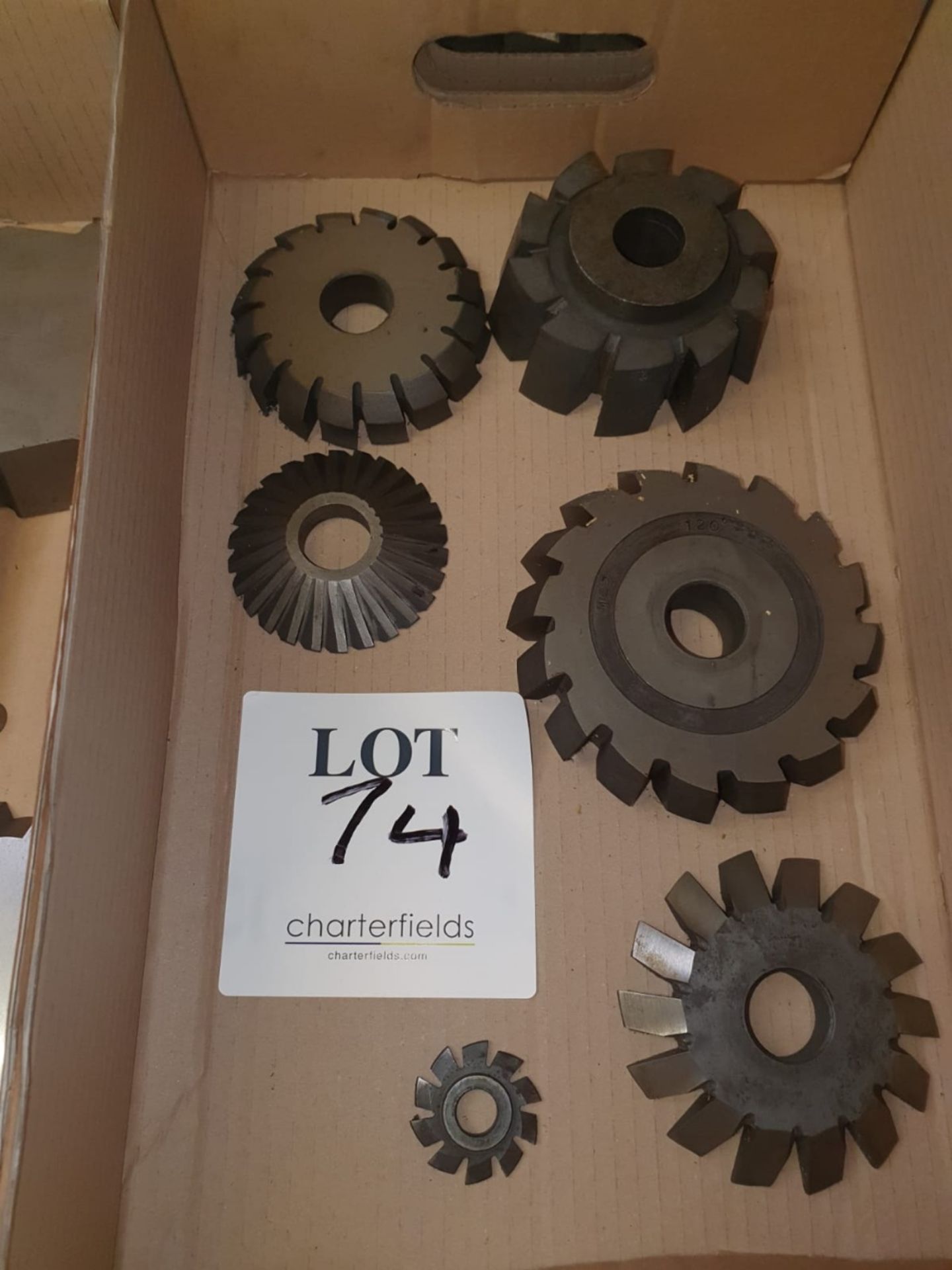 Box of cutting wheels