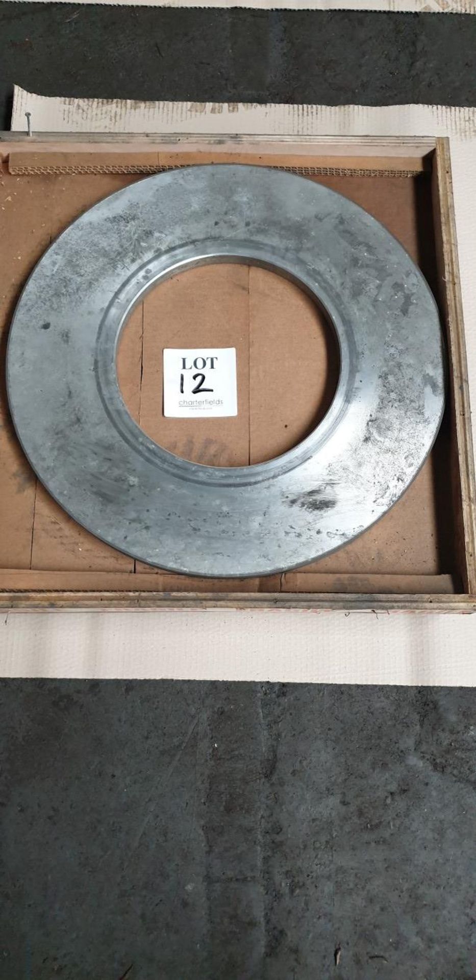 Diamond grinding wheel, 595mm outside diameter, 305mm bore