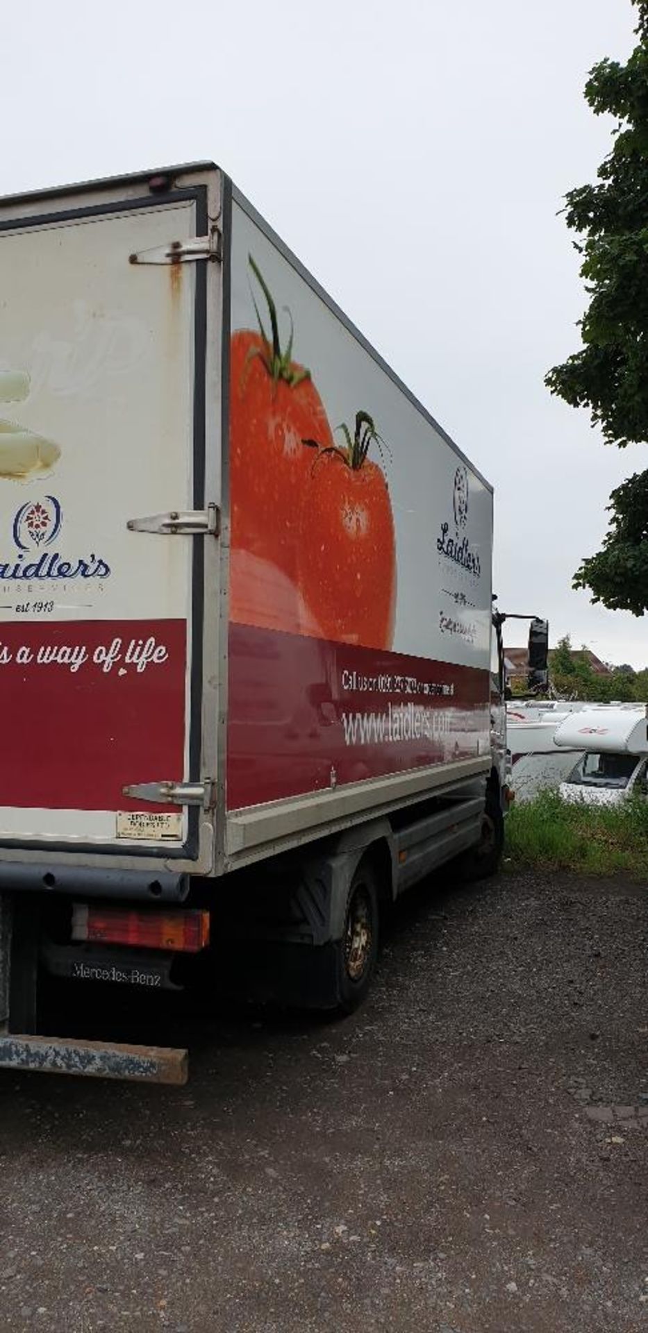 Mercedes Atego 815 7.5 tonne twin axle refrigerated box van with double rear doors. Registration no: - Image 2 of 5