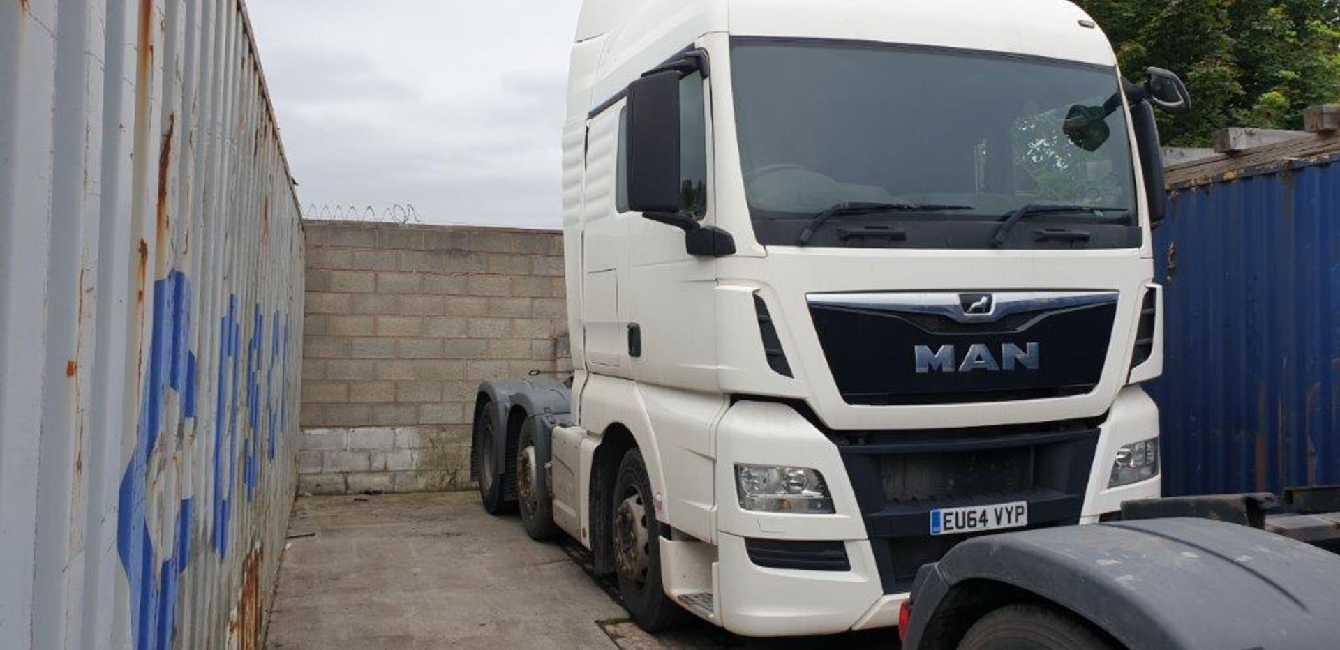 MAN TGX 26.480 BLS 6x2-2 (Euro 6) Auto Tractor Unit with Sleeper Cab. Reg No. EU64 VYP. Kilometres