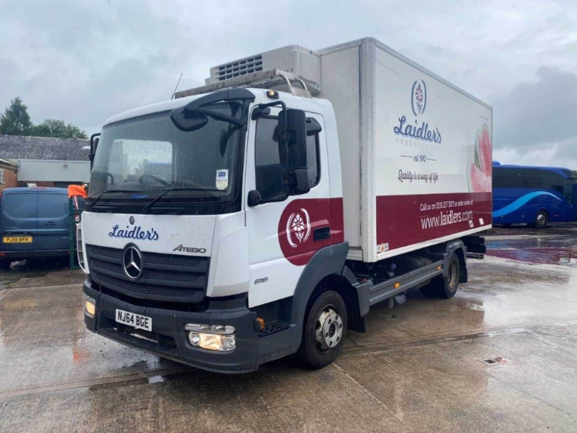 Mercedes Atego 816 7.5 tonne twin axle automatic temperature controlled box van with double rear