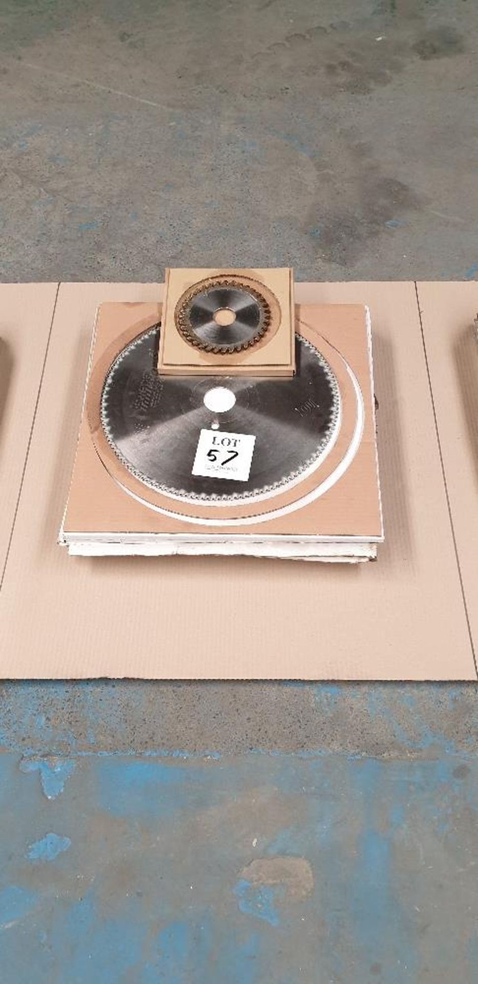 5 - Kanefusa carbide tipped saw blades 450 x 4.8/3.5 x 60 Z = 72 TD + 10 degrees and 5 Kanefusa