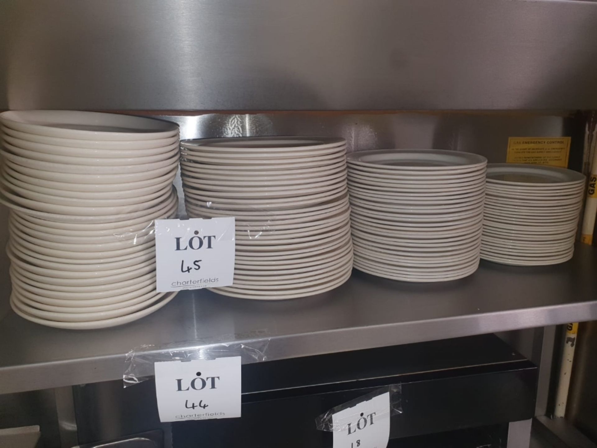 Large quantity of plates