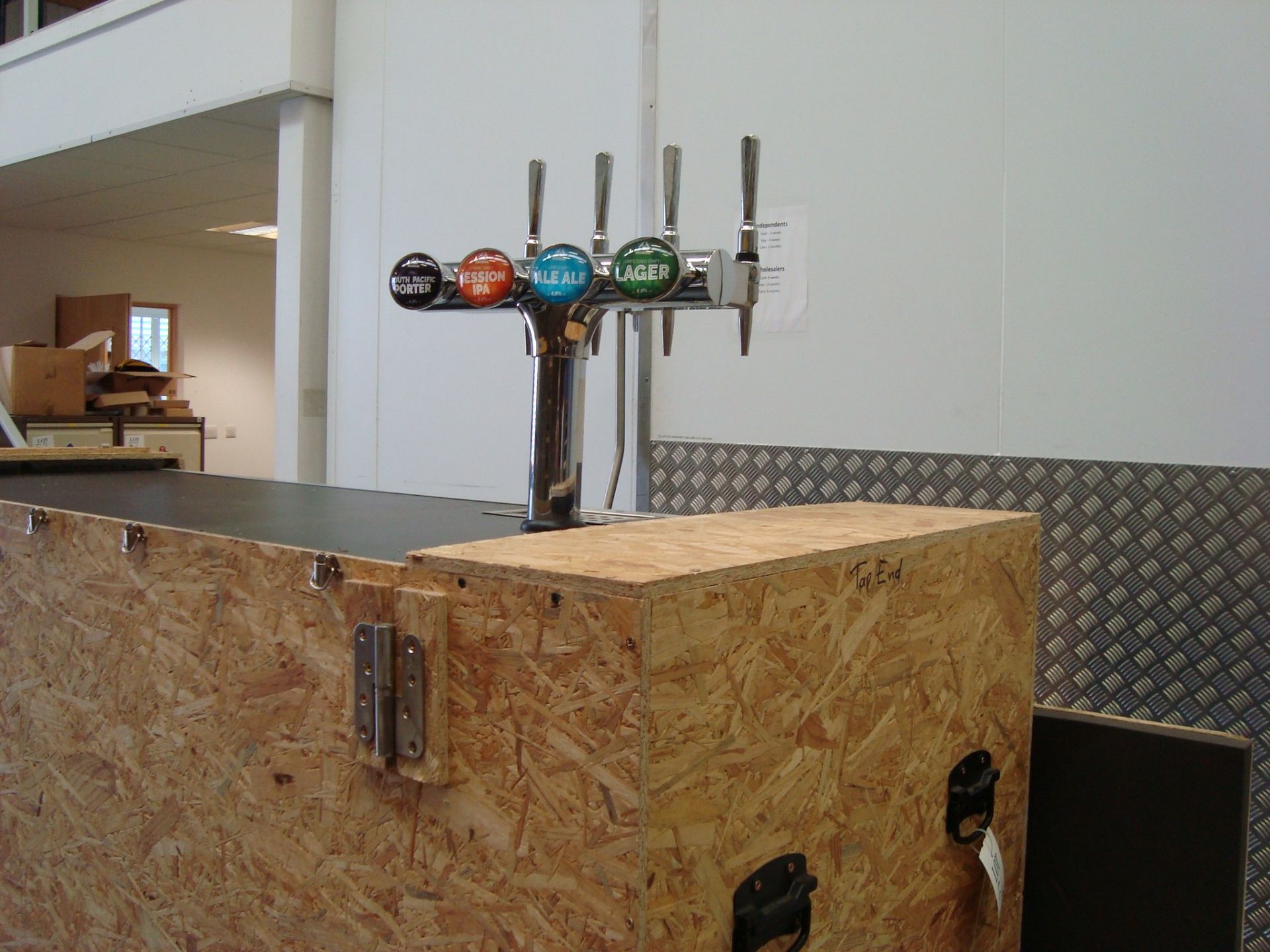 A mobile four pump cask dispensing event bar unit, with travel case - Image 4 of 4