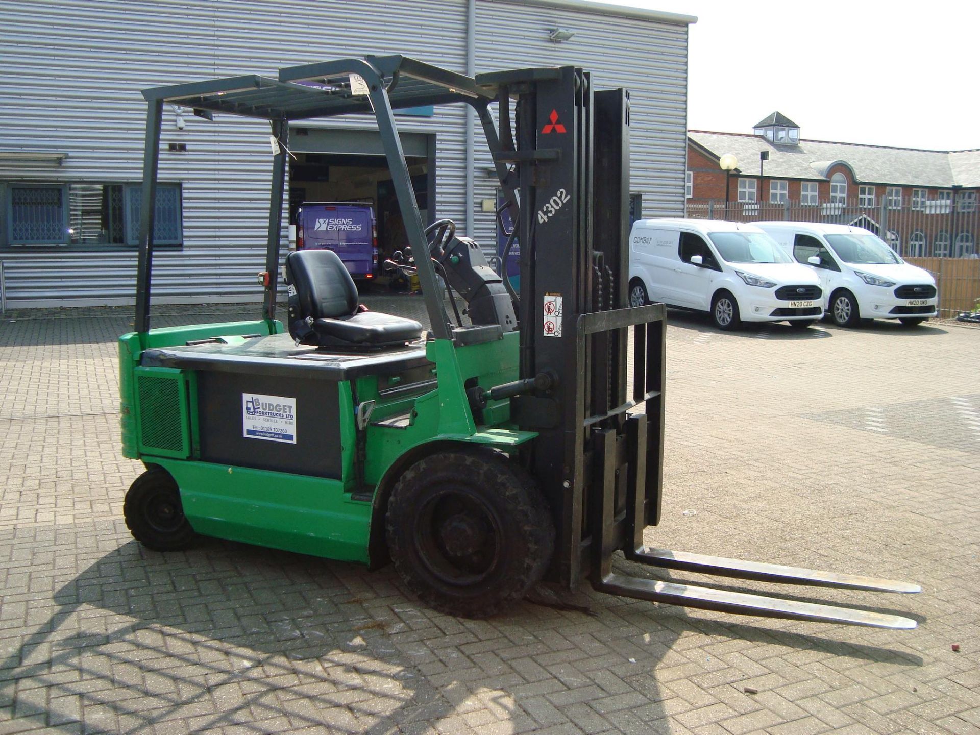 A Mitsubishi FBP30 E18P battery electric counter balance forklift truck Serial number 4302 with - Image 2 of 3