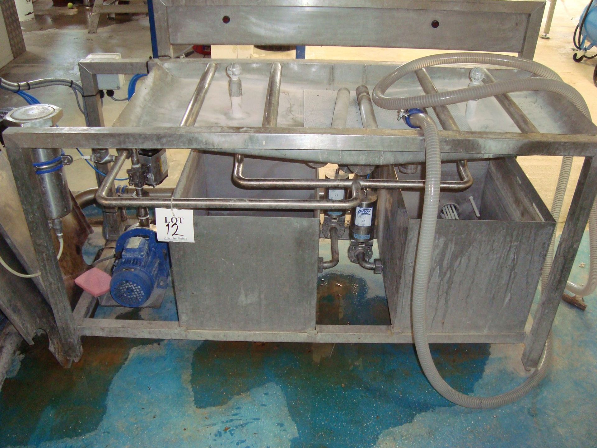 A Johnson Brewery Design twin-head cask washer, with Airline HP2 portable air compressor