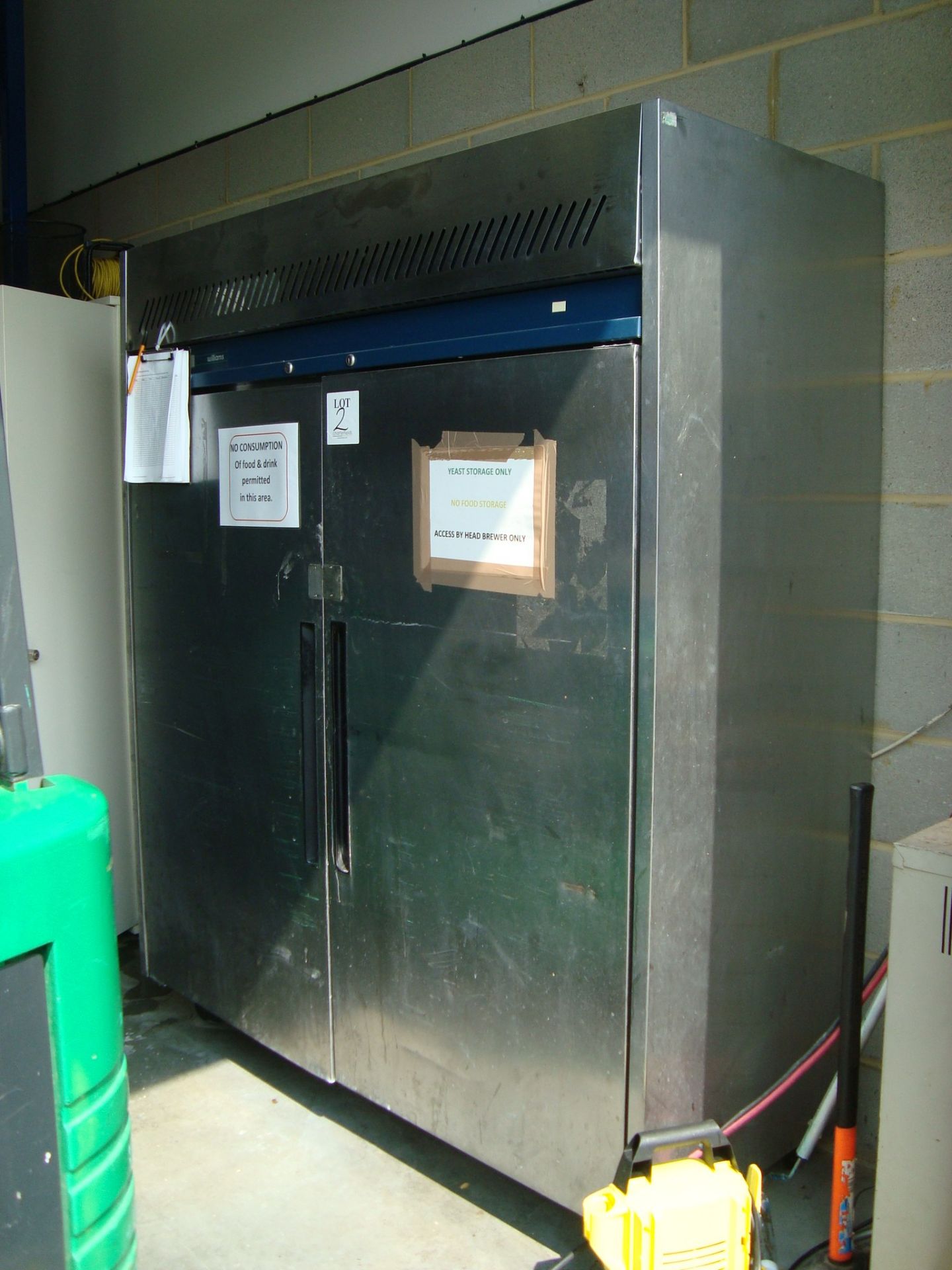 A Williams HS28A stainless steel double door full height commercial refrigerator. Serial number