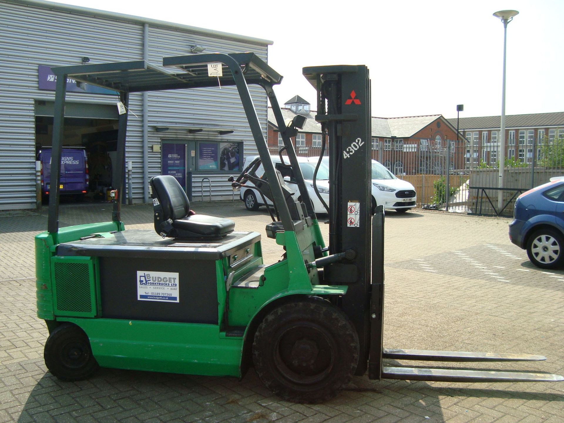 A Mitsubishi FBP30 E18P battery electric counter balance forklift truck Serial number 4302 with