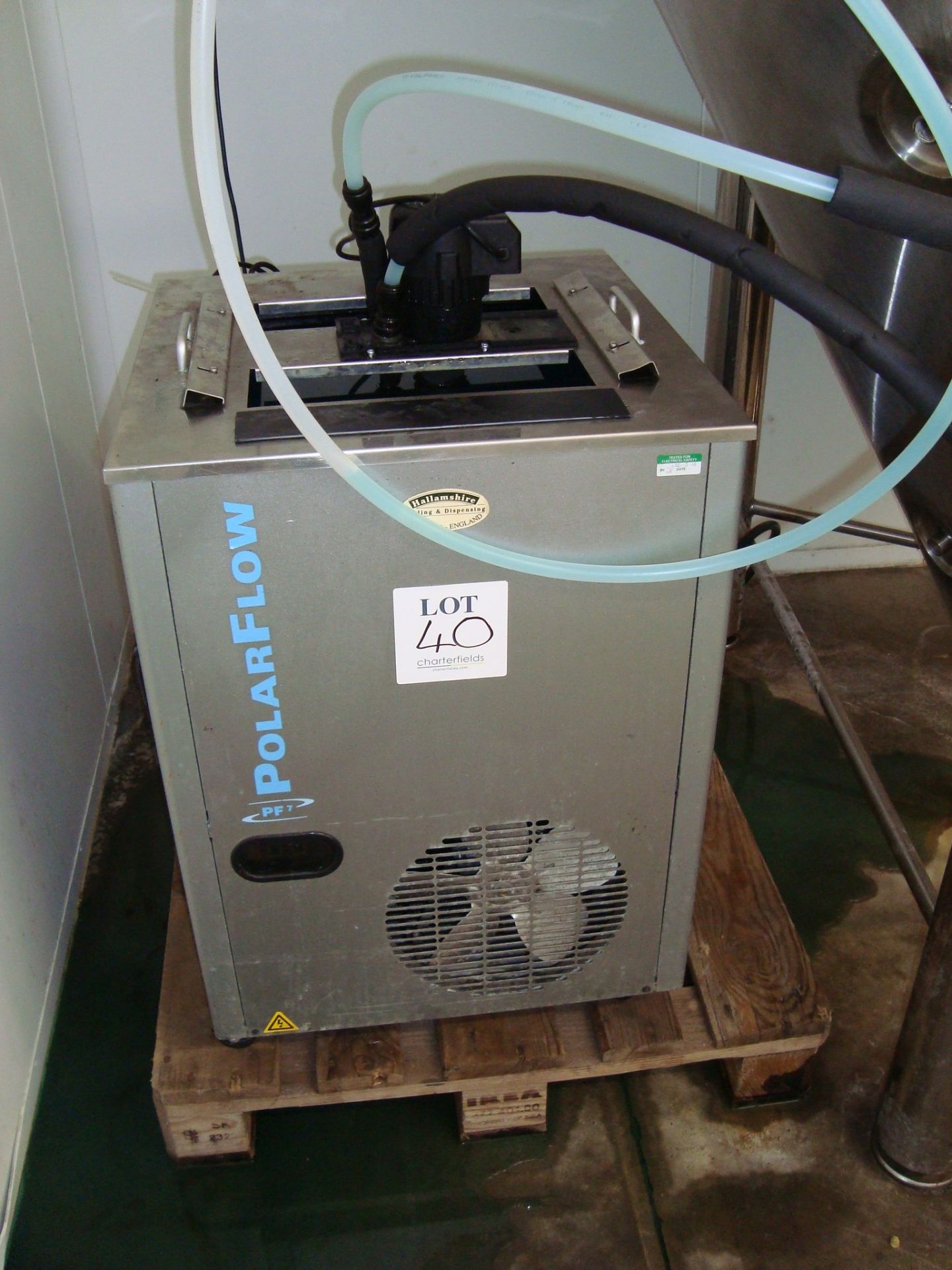 A Polar Flow PF7 remote chiller Serial number 06A0408RM0554 (Note cooling fluids must be safely