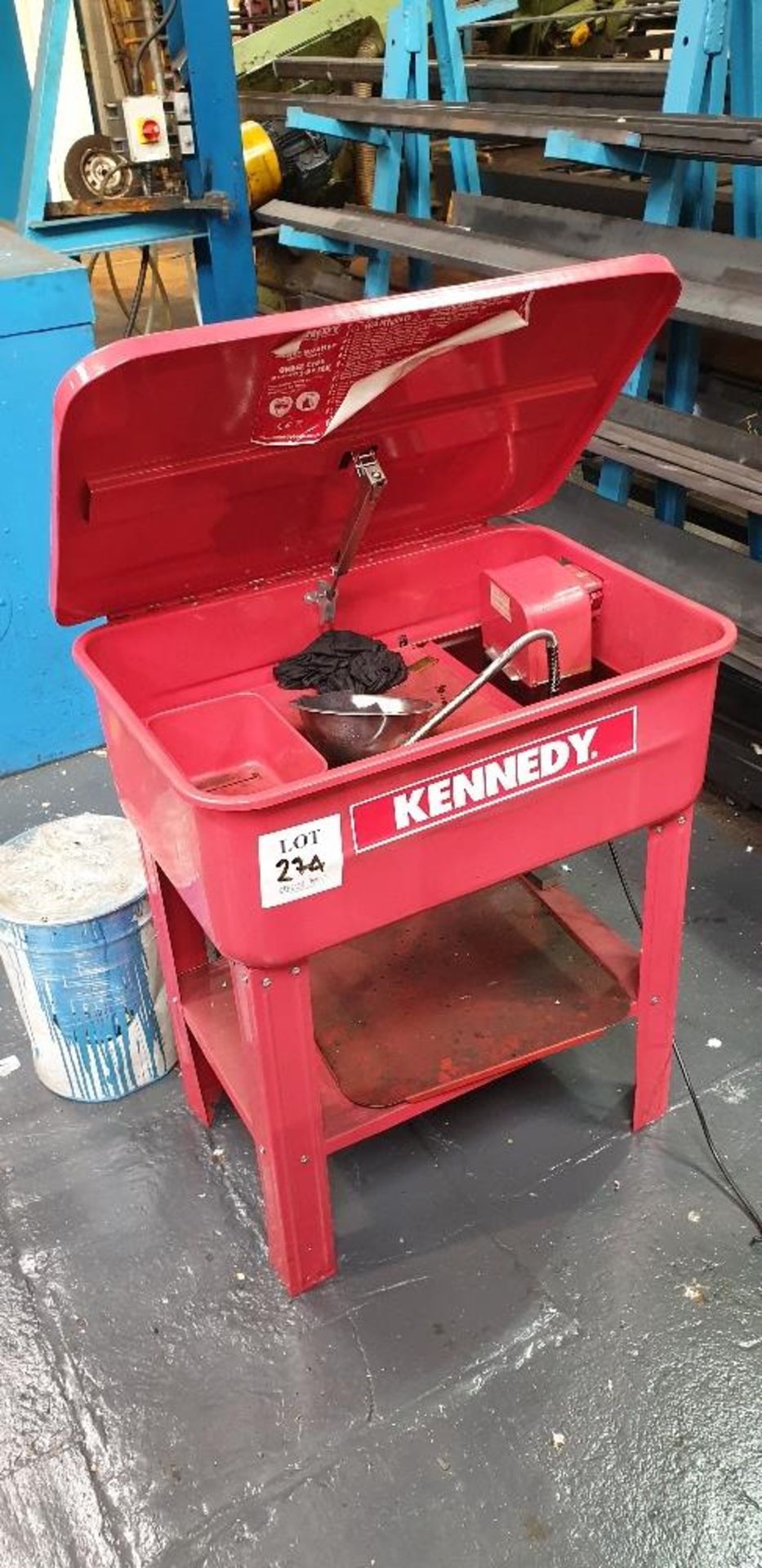 Kennedy parts cleaning bath