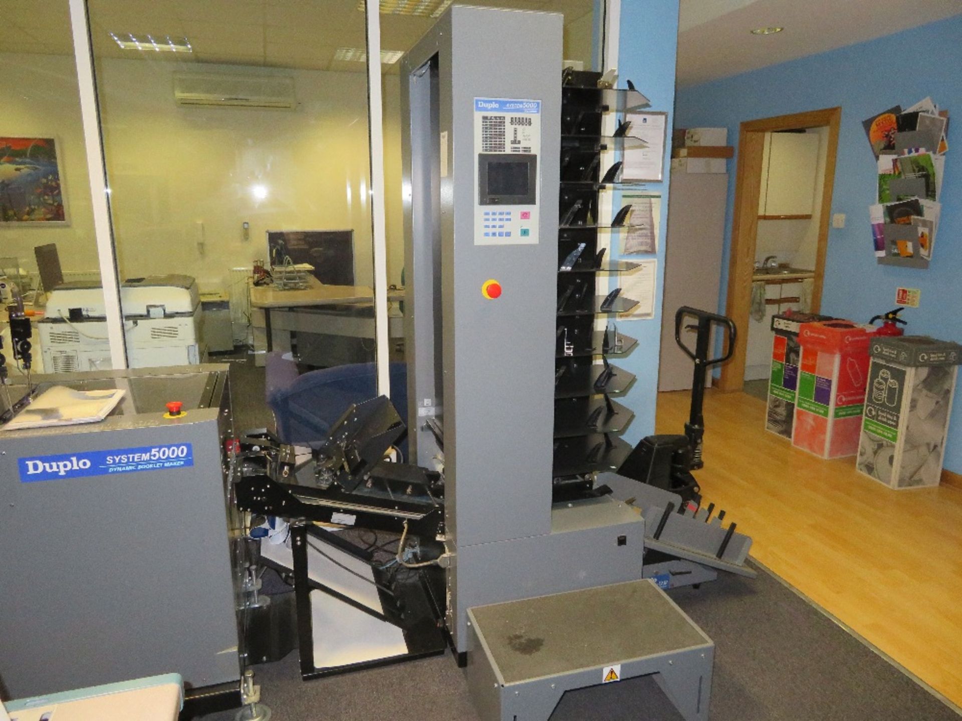 Duplo System 5000 Booklet Making Line, Serial Number 080800341 (December 2008) Comprising: DBM-500 - Image 4 of 18