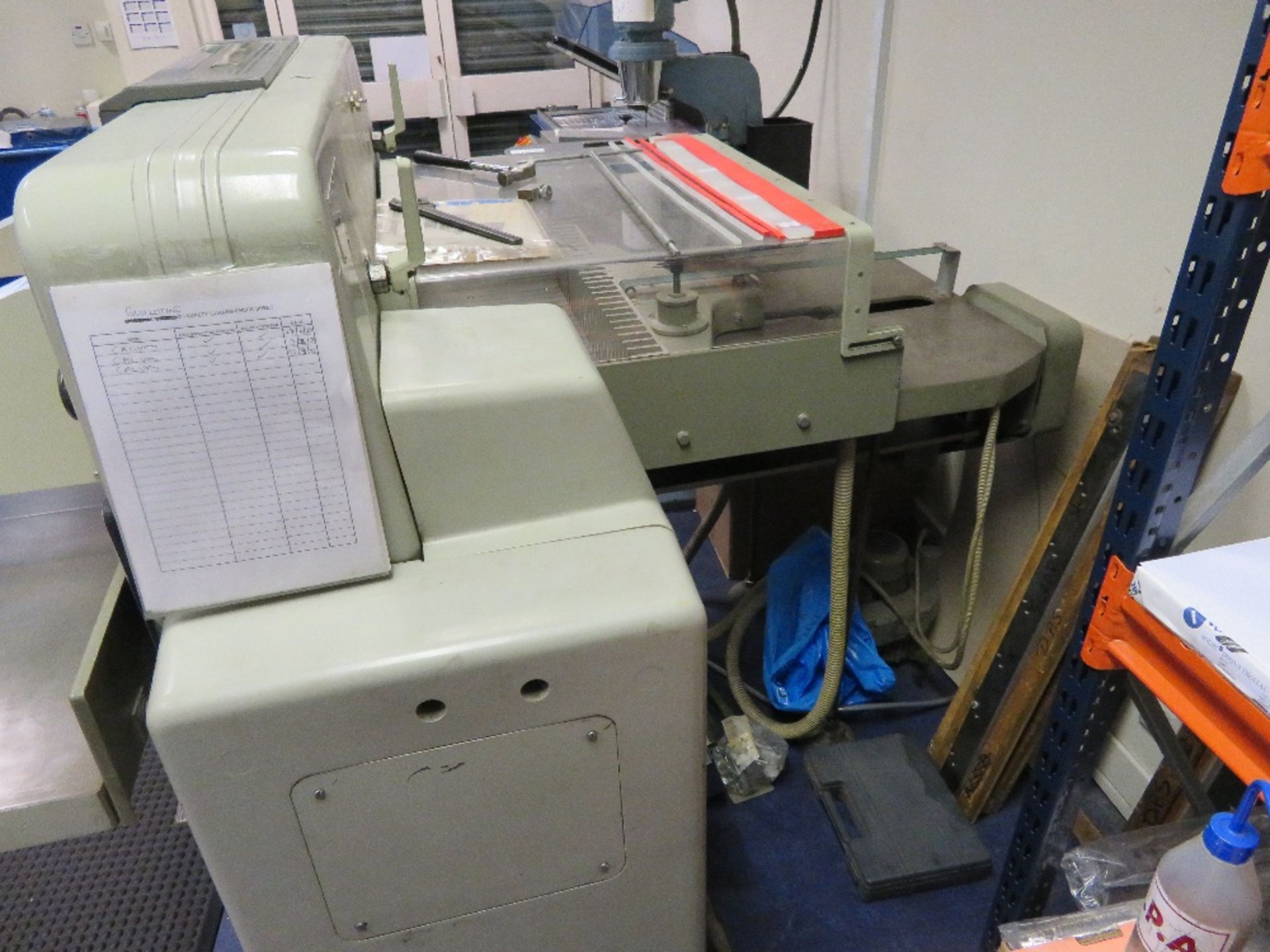 Polar Mohr 76 EM Paper Guillotine, Serial Number 5661976 with Light Guards and 4x Spare Blades - Image 4 of 8