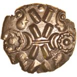 Vepocunavos Triadic. Corieltauvi. c.AD15-40. Celtic gold stater. 19mm. 5.17g.