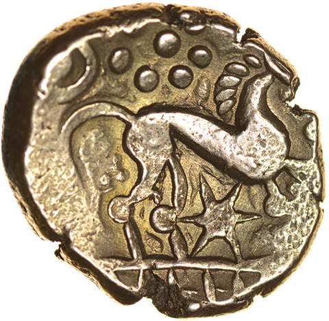 Freckenham Crescents. Rosette and Star Type. Iceni. c.30-10 BC. Celtic gold stater. 15-17mm. 5.46g. - Image 2 of 2