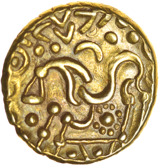 North East Coast. Chevron Type. Corieltauvi. c.60-50 BC. Celtic gold stater. 18mm. 6.03g. - Image 2 of 2
