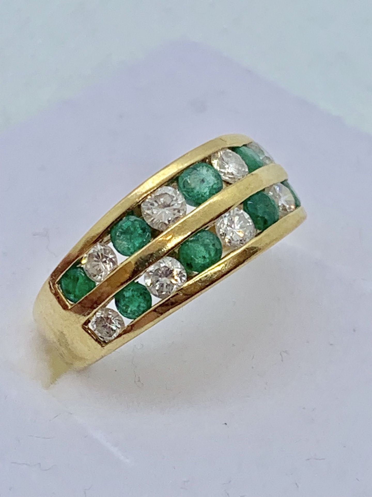 18ct GOLD EMERALD & DIAMOND DOUBLE CHANNEL SET RING