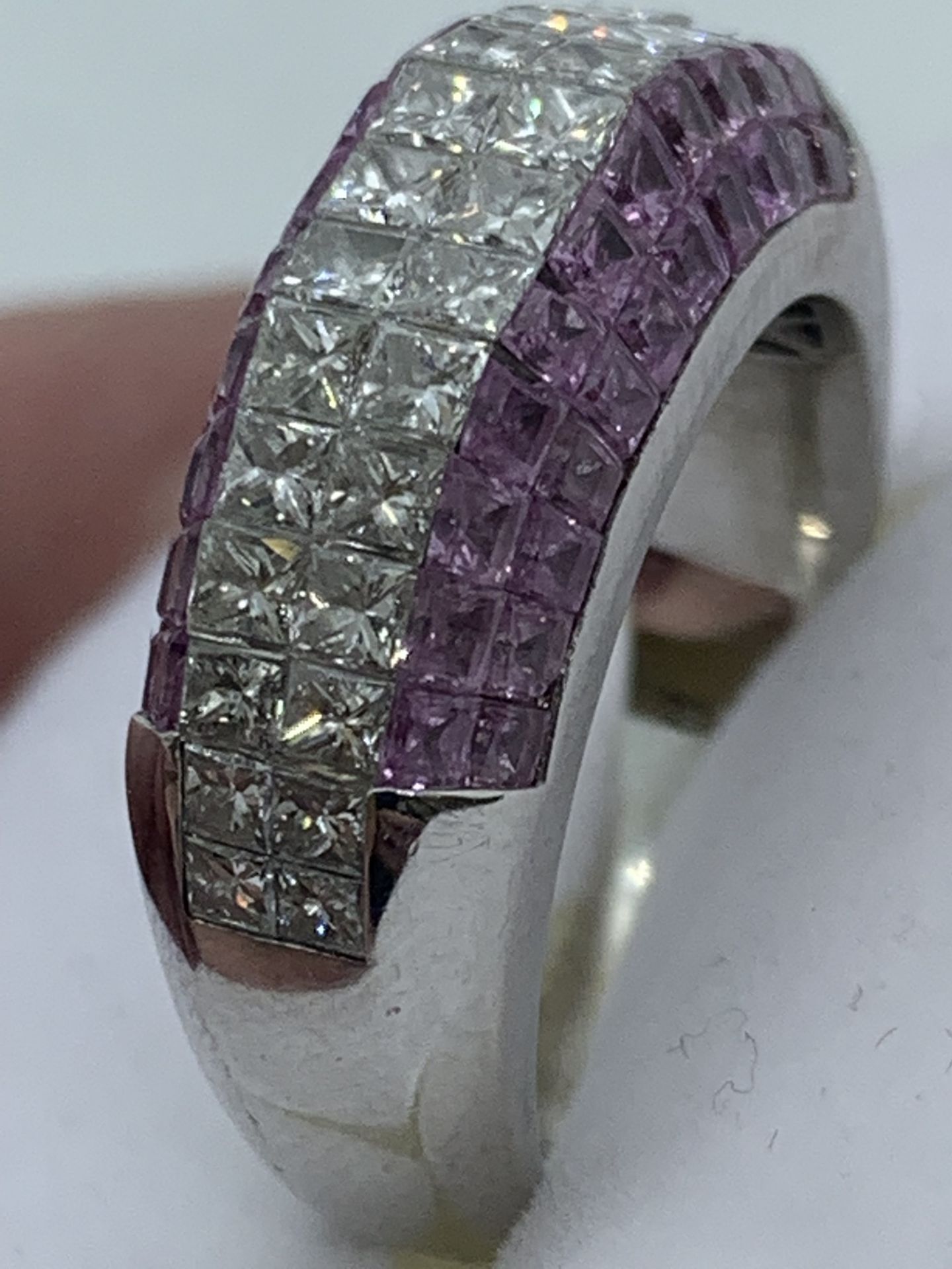 FINE 18ct GOLD PINK SAPPHIRE & DIAMOND RING