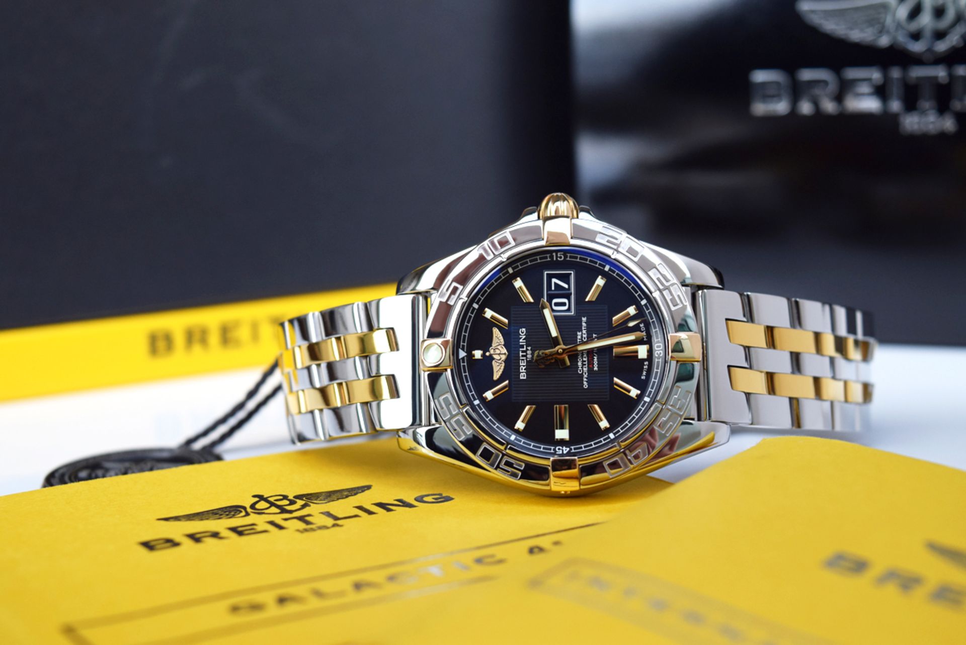 BREITLING - GALACTIC 41 (B49350) - 18K GOLD & STEEL / BLACK DIAL - Image 9 of 13