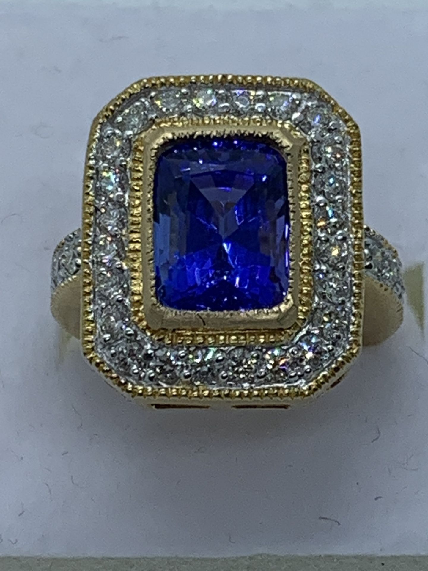 STUNNING IMPRESSIVE 5.00ct TANZANITE & 1.50ct DIAMOND RING