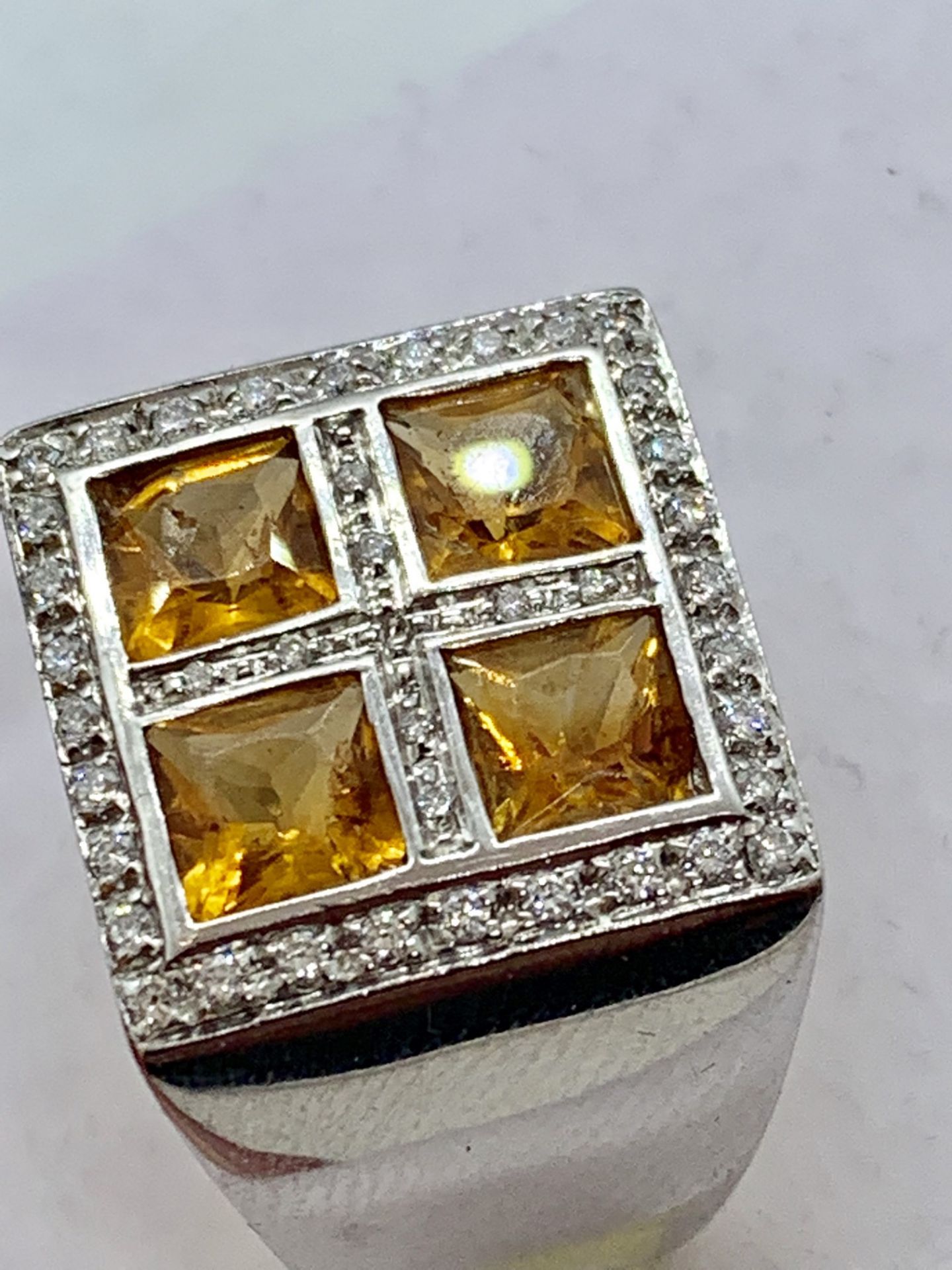 18ct WHITE GOLD CITRINE & DIAMOND RING - Image 4 of 4