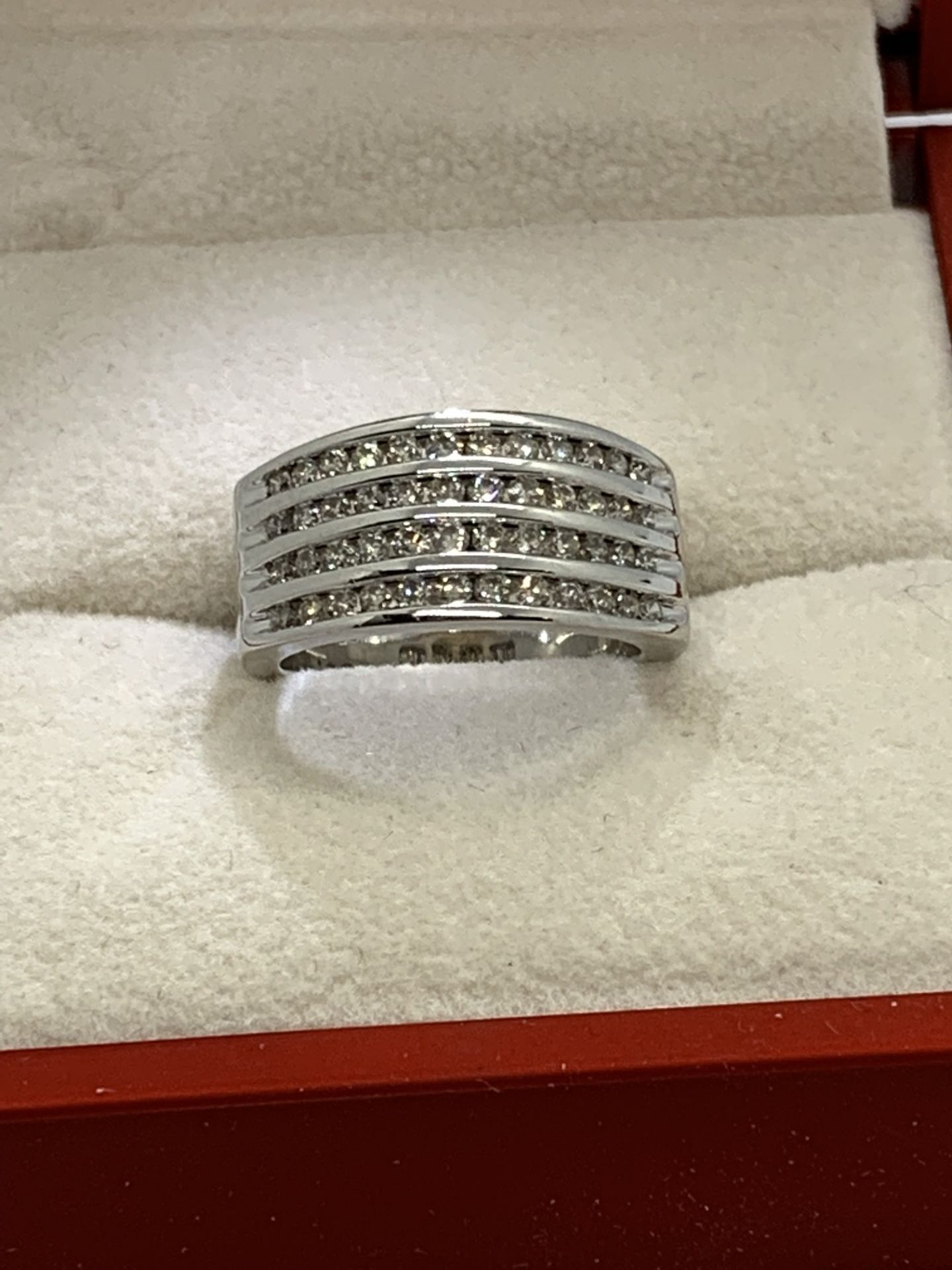 18ct WHITE GOLD 4 ROW DIAMOND RING 1.00ct - Image 3 of 3