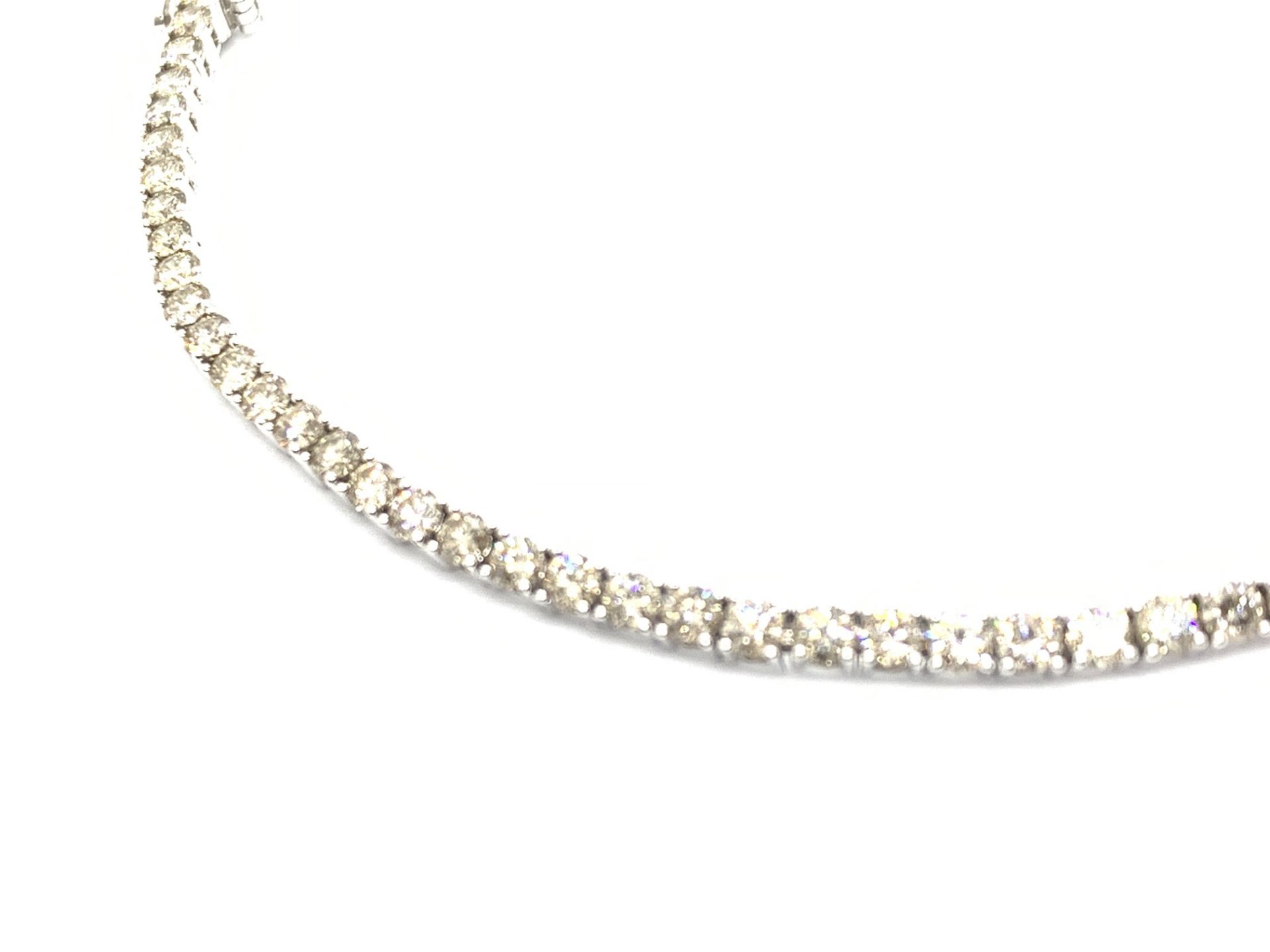 6.05ct DIAMOND TENNIS BRACELET SET IN WHITE GOLD - Image 4 of 4