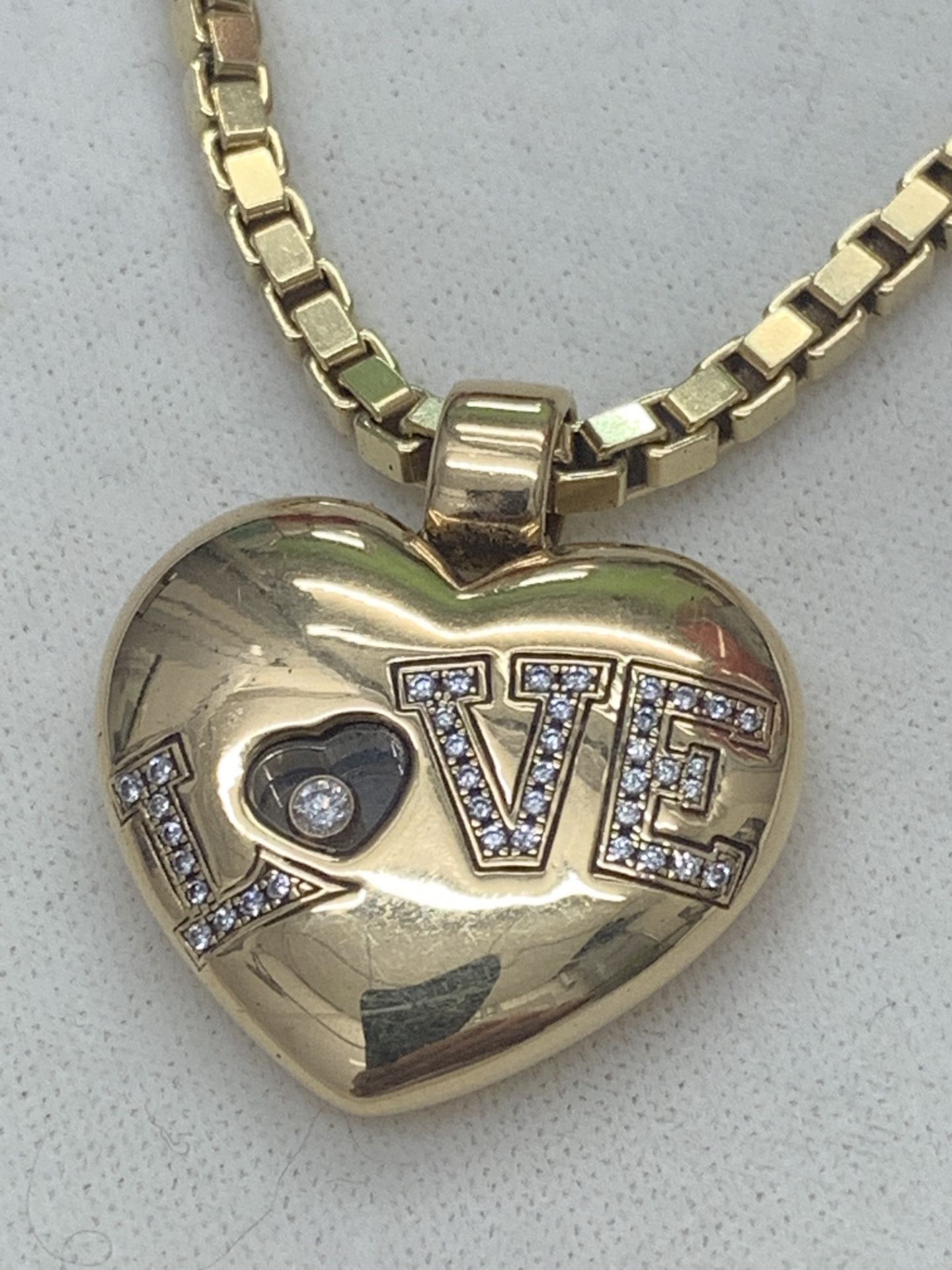 18ct GOLD CHOPARD DIAMOND HEART NECKLACE & CHAIN 44 grams