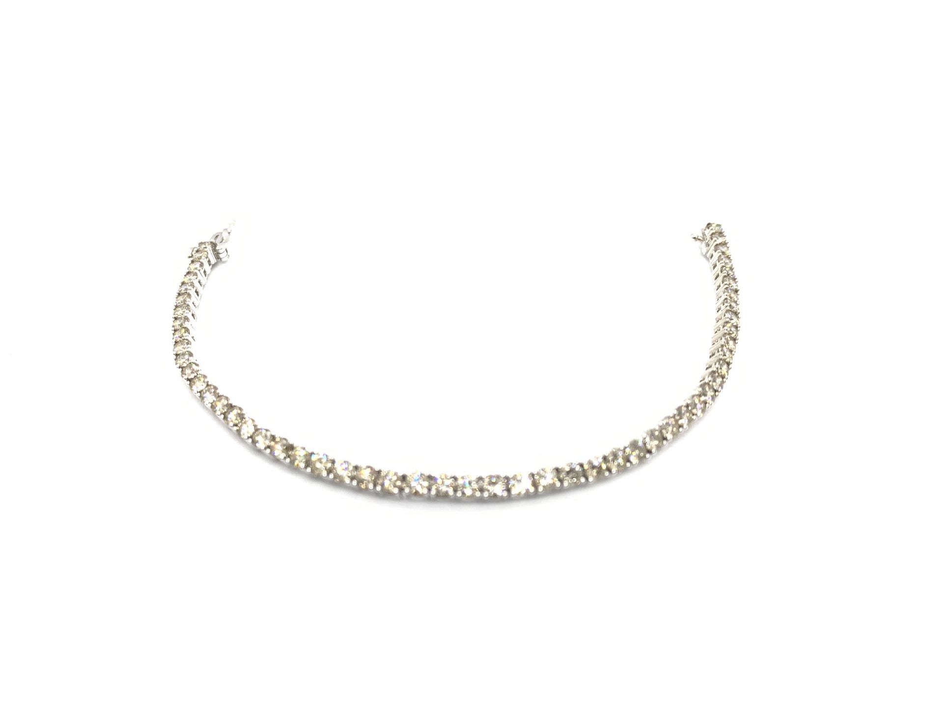 6.05ct DIAMOND TENNIS BRACELET SET IN WHITE GOLD - Image 3 of 4