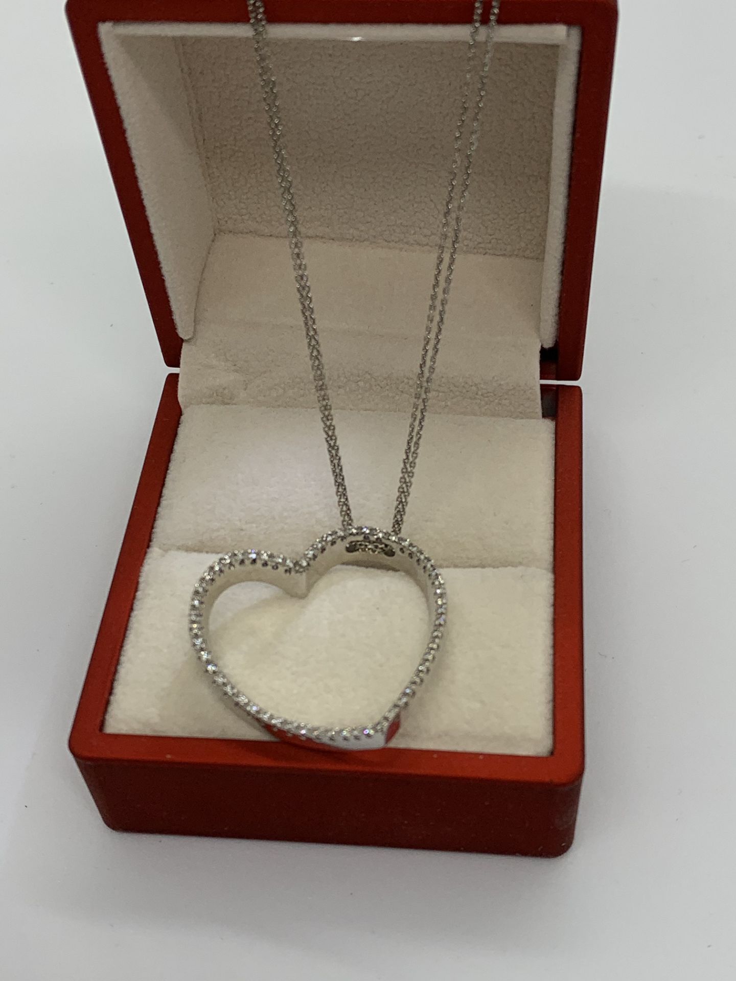 18ct GOLD DIAMOND SET HEART BY GIOVANNI FERRARIS + CHAIN - Image 2 of 3