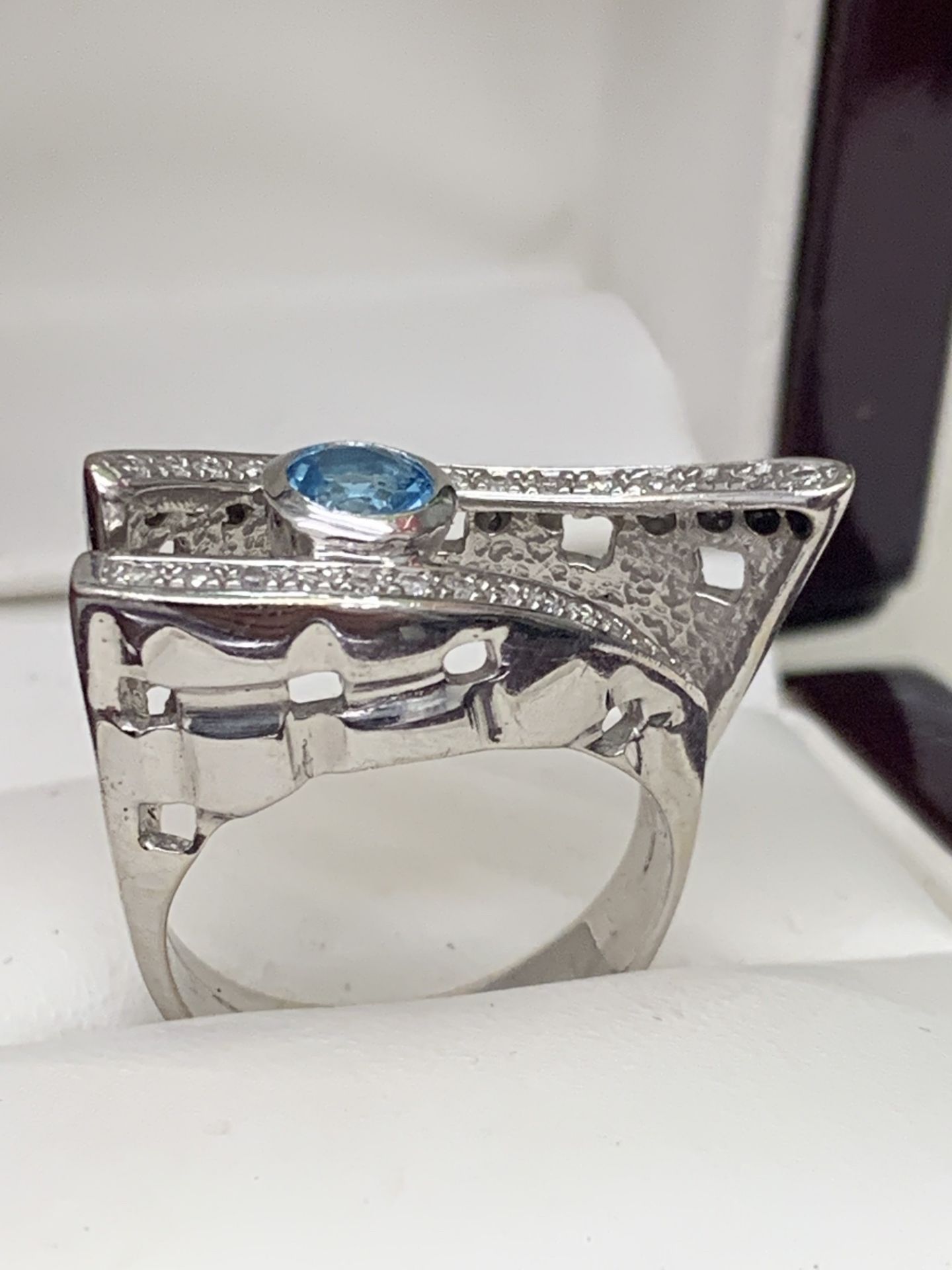 MODERN SHAPED BLUE TOPAZ & DIAMOND RING MARKED 14k - 8 GRAMS - Image 2 of 2