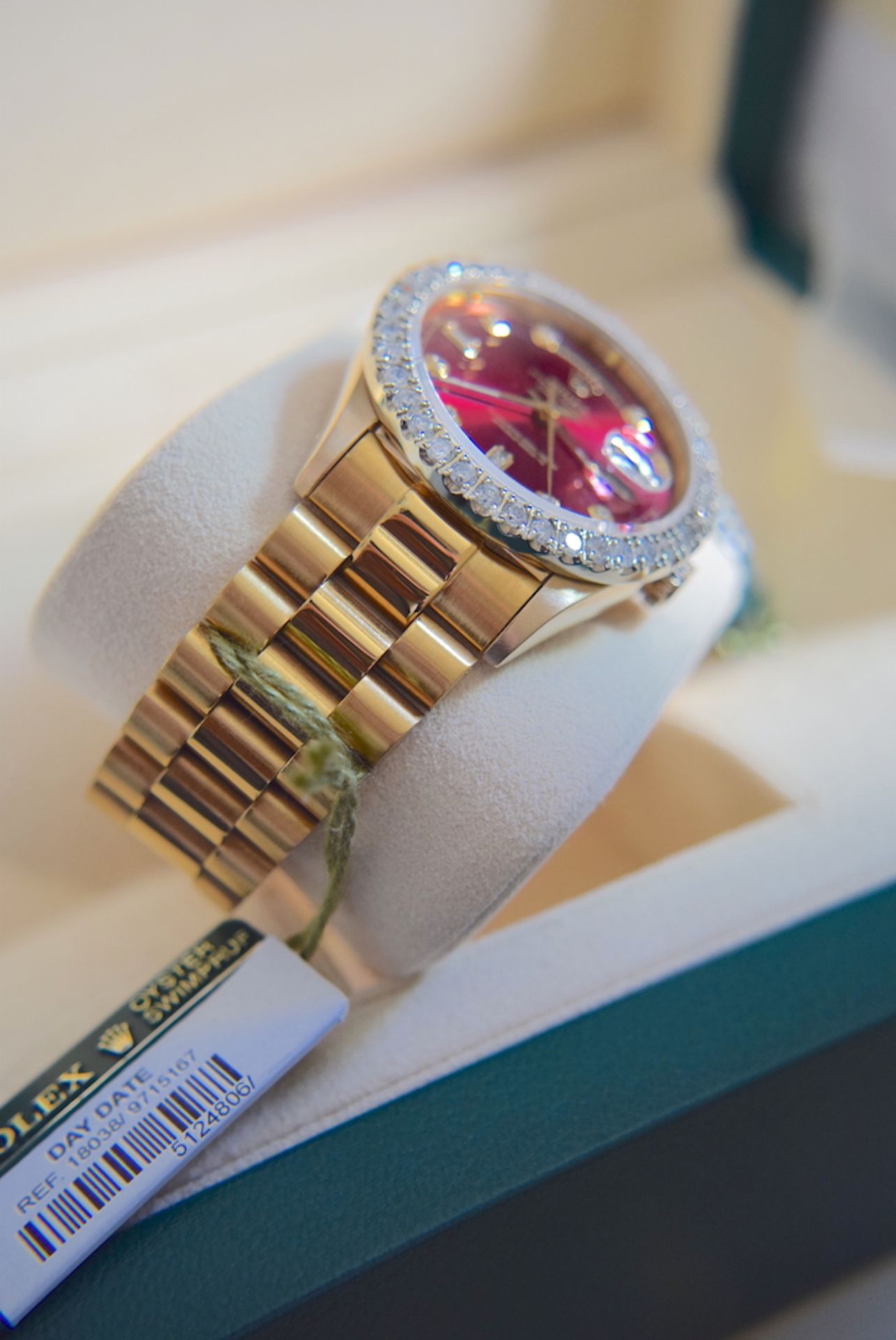 Mens 36mm Day-Date President Watch, Gold / 3.5ct Diamond Bezel / Red Diamond Dial - Image 3 of 7