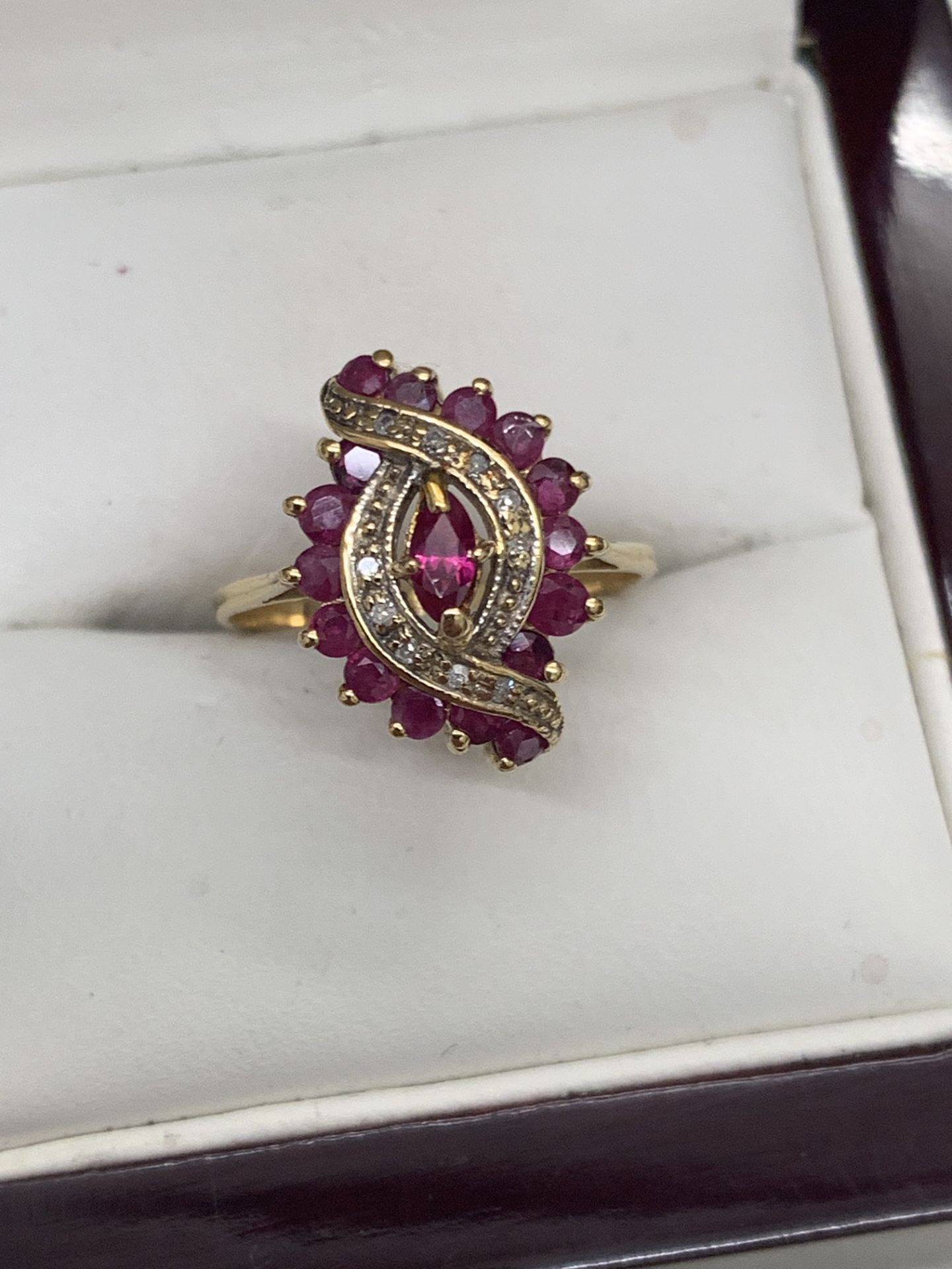 18ct GOLD RUBY & DIAMOND RING - Image 2 of 2