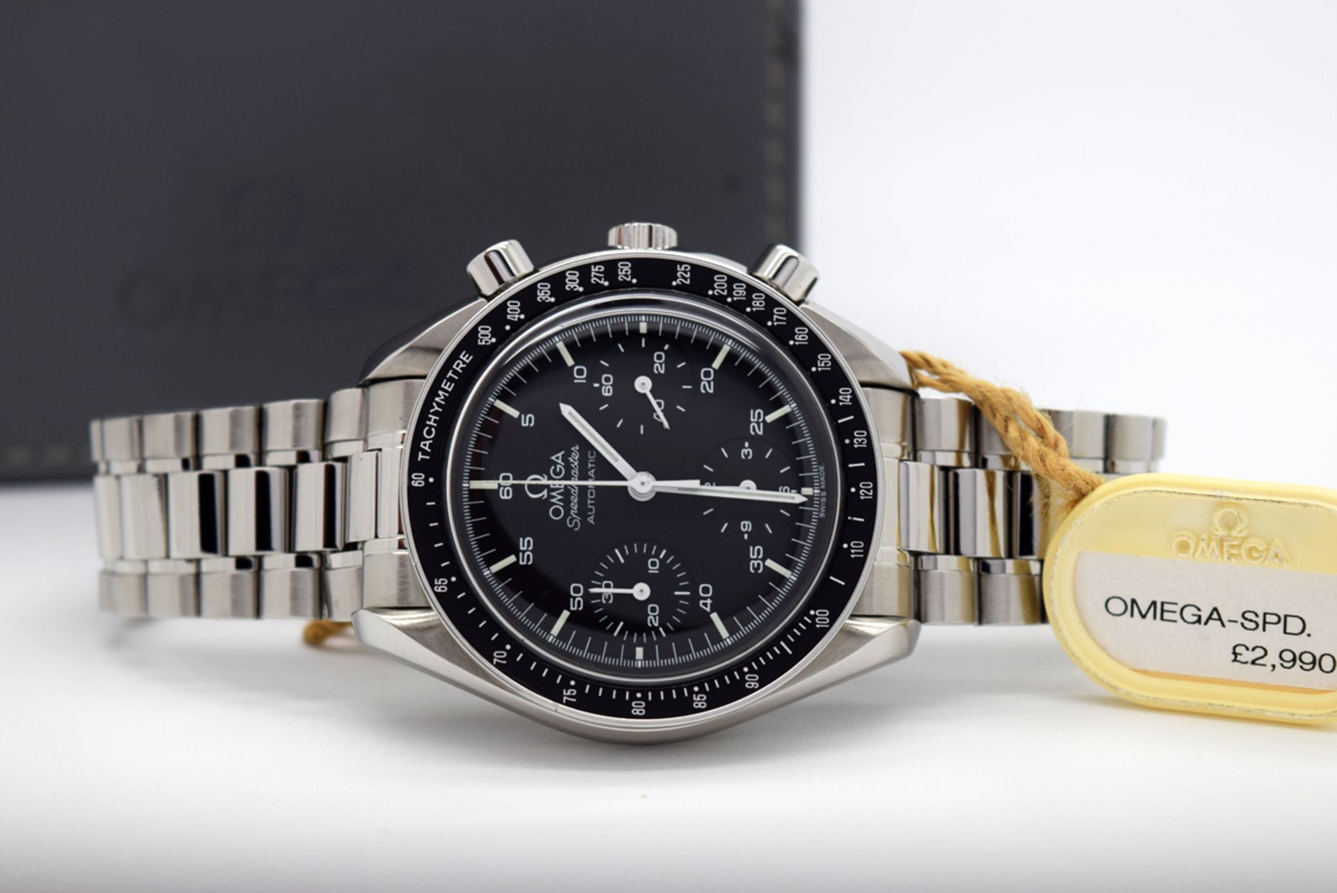 OMEGA - SPEEDMASTER CHRONOGRAPH *BLACK DIAL*