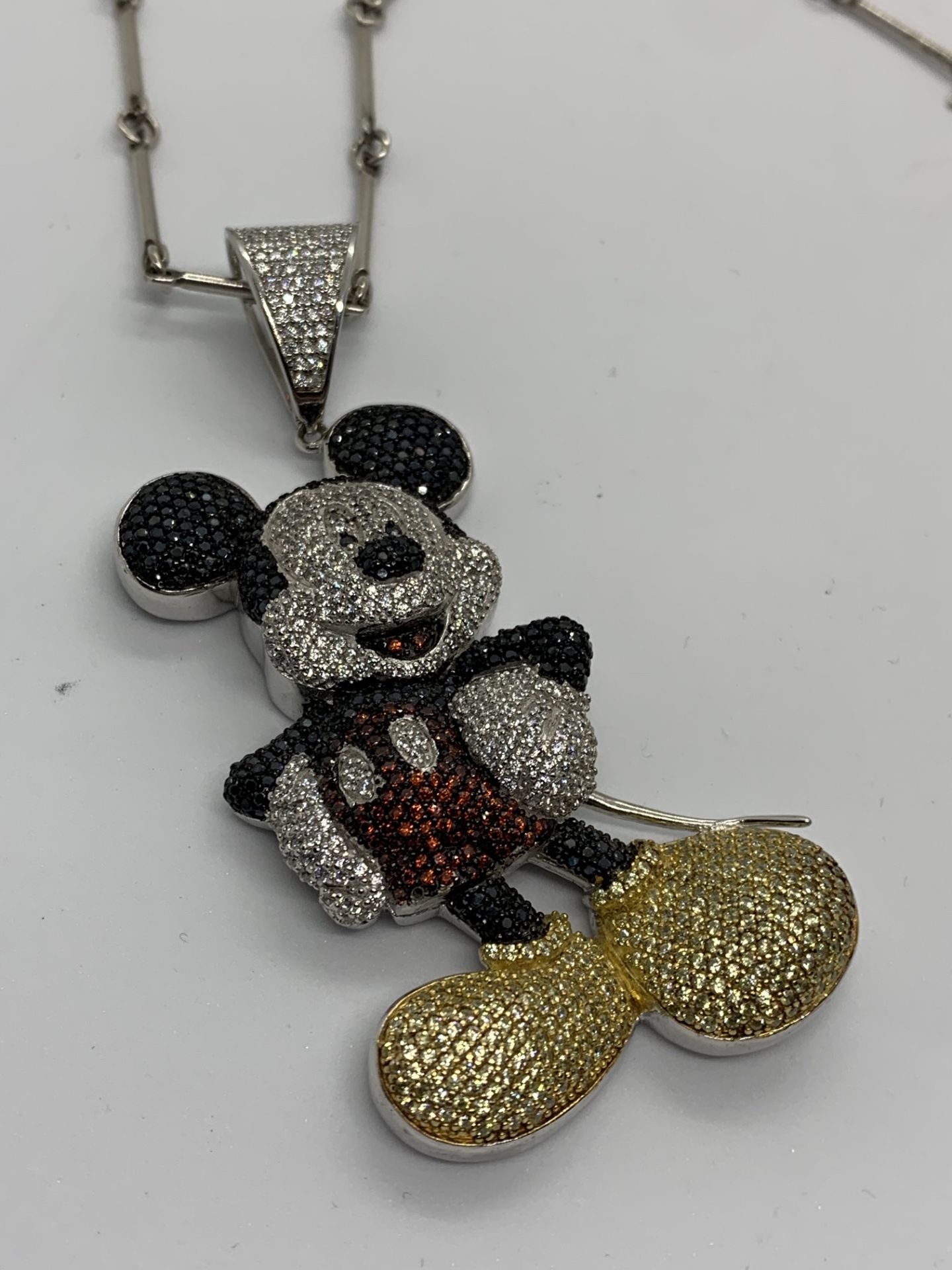 SILVER MICKEY MOUSE & CHAIN - Image 3 of 5