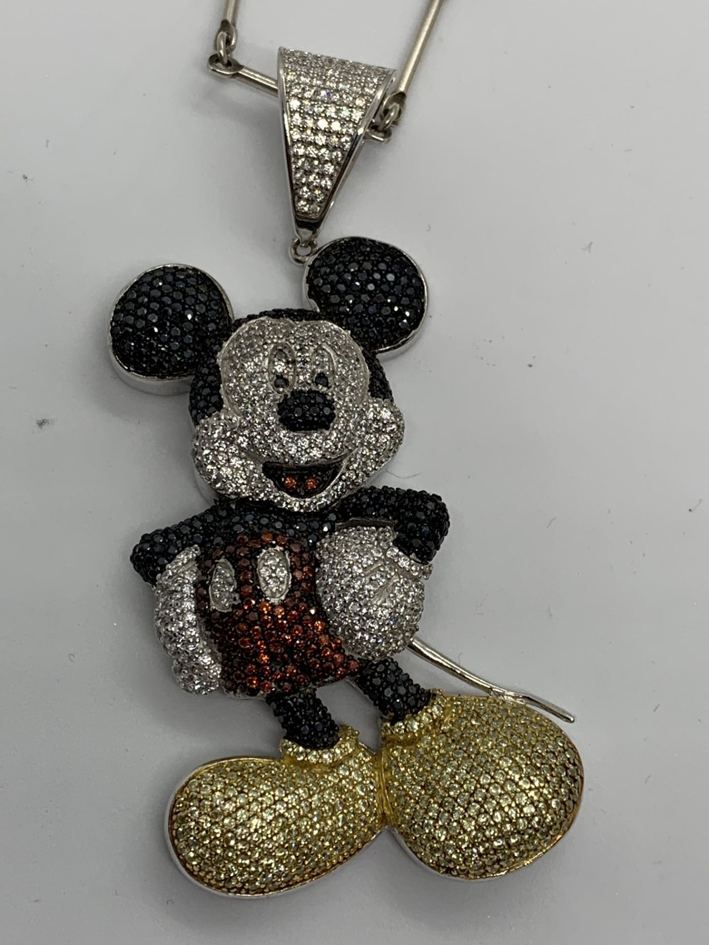 SILVER MICKEY MOUSE & CHAIN