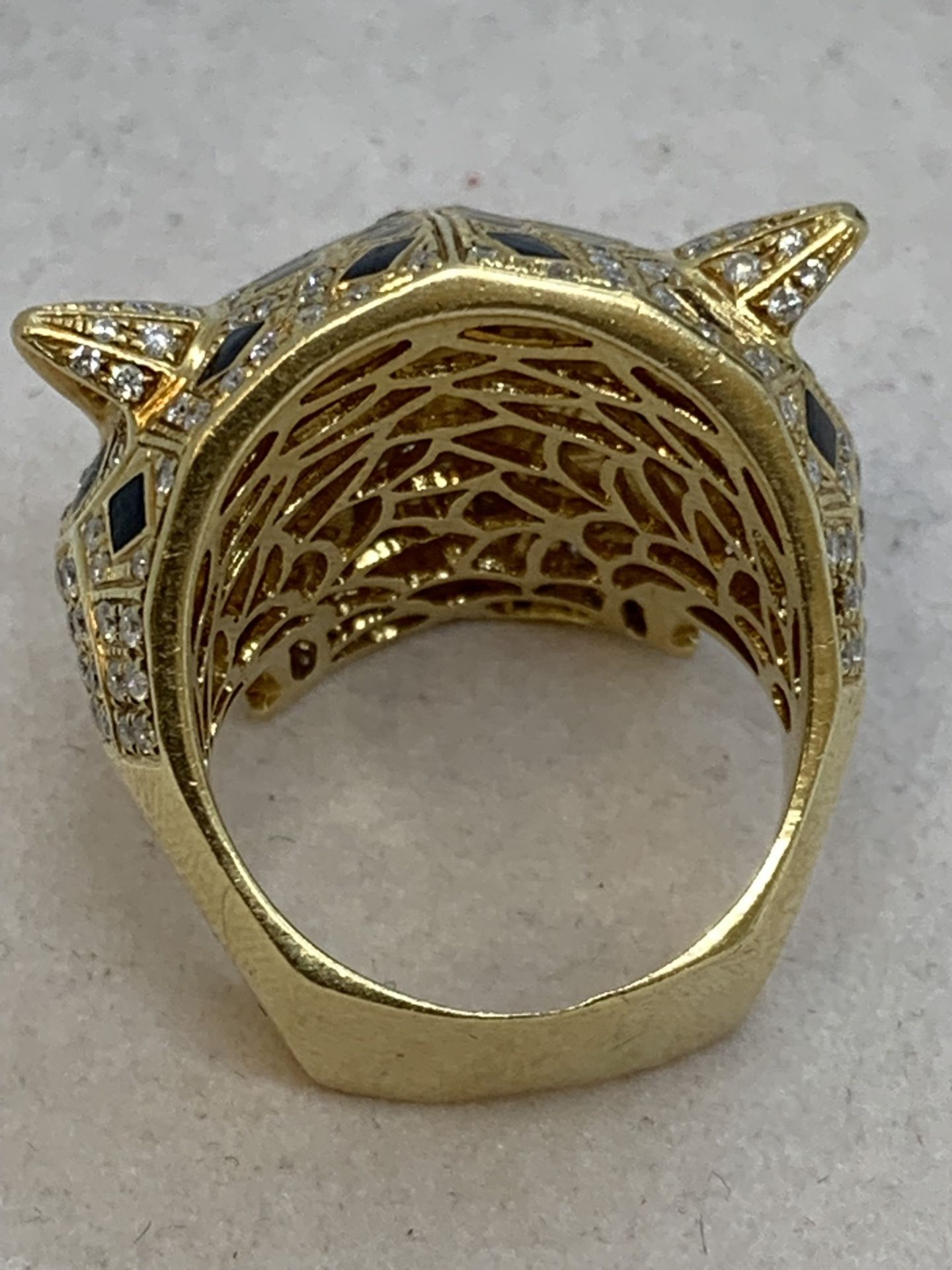 STUNNING CARTIER STYLE PANTHER 18ct GOLD RING - 22 GRAMS APPROX - Image 14 of 15
