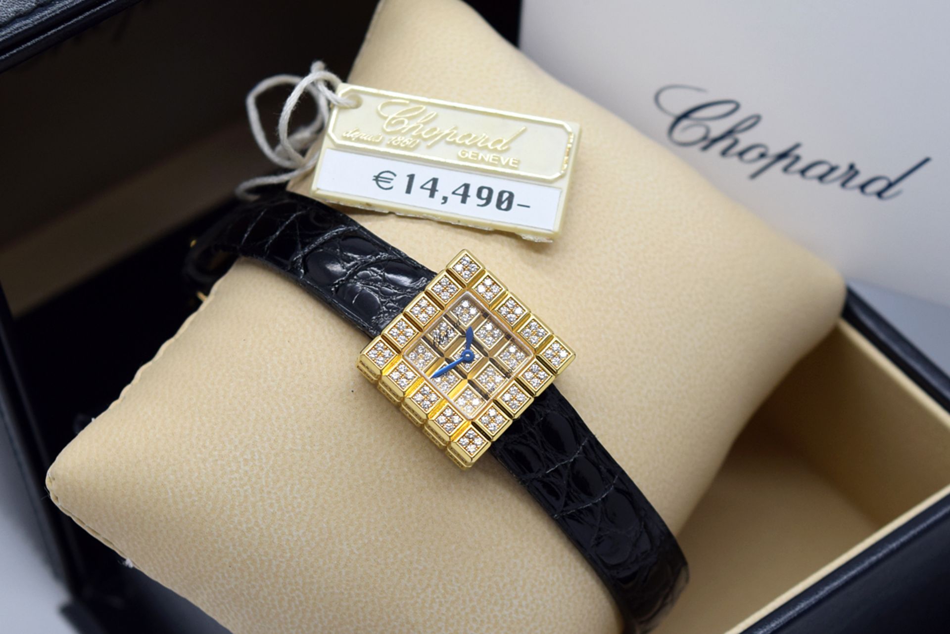 CHOPARD - *DIAMOND* ICE CUBE - 18K GOLD & DIAMOND with CERTIFICATE & VALUATION - Image 2 of 14