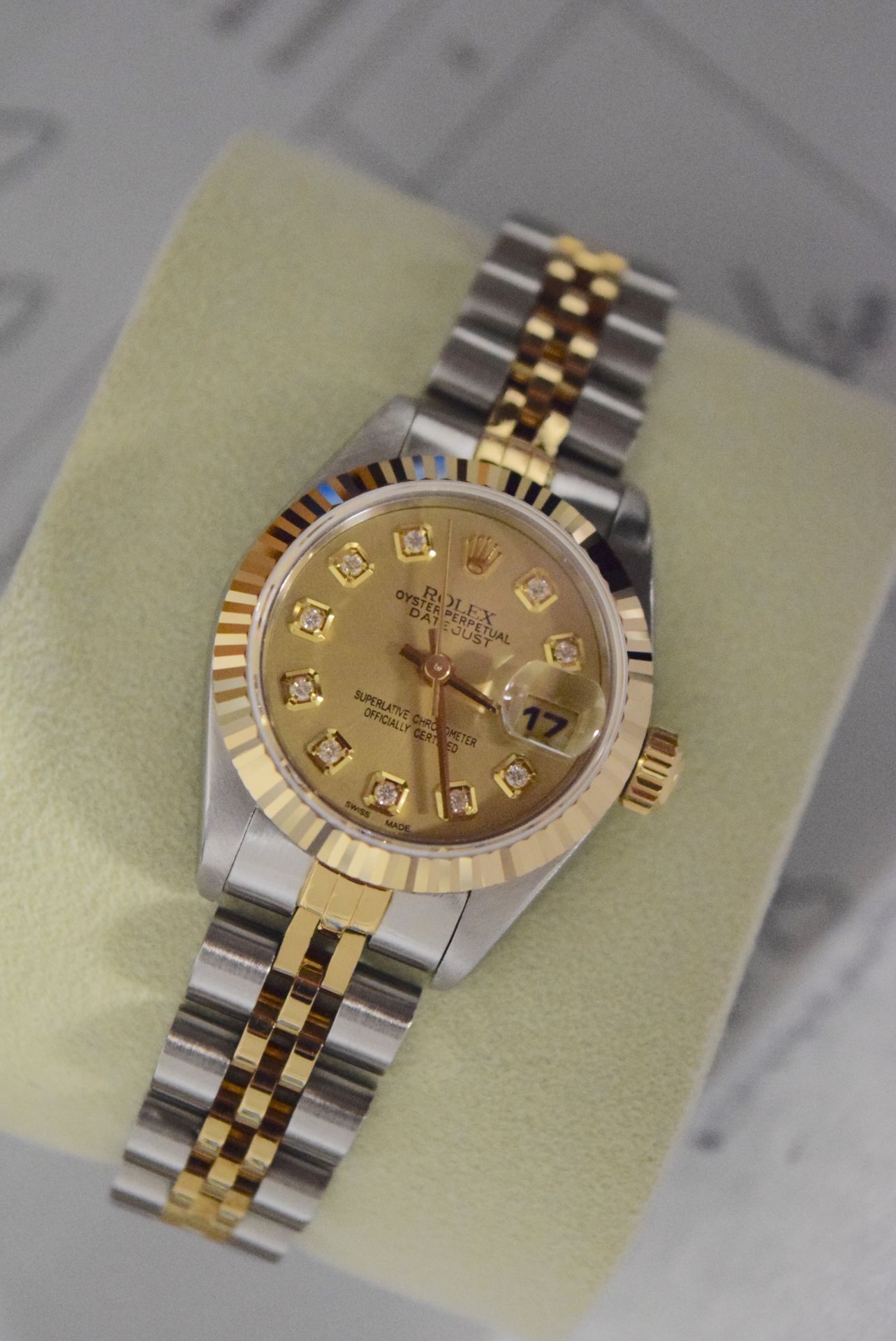 *Beautiful* Rolex 18K/Steel Champagne Diamond Lady DateJust (Just received £650 service)