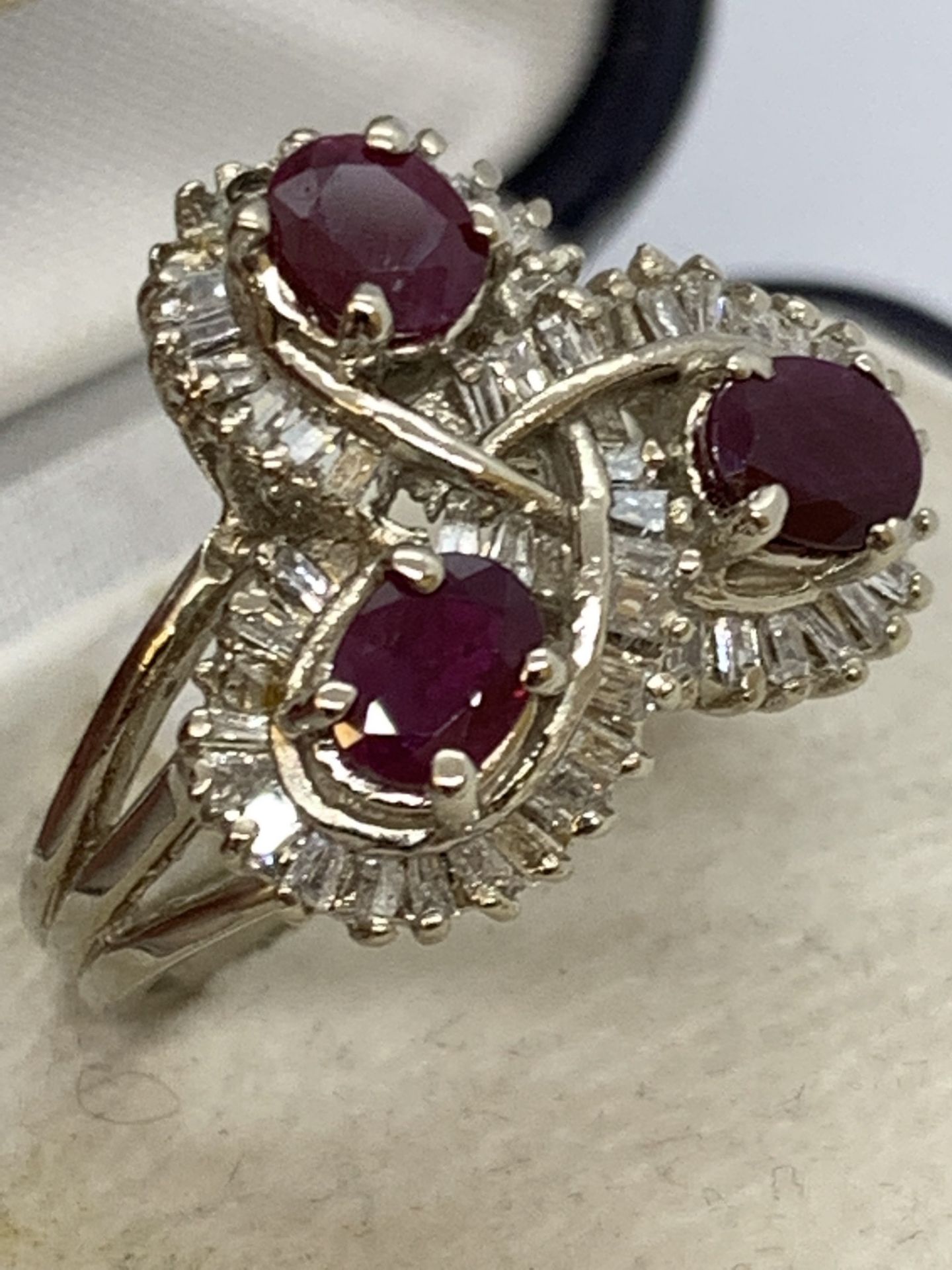 TRIPLE RUBY & DIAMOND SET RING IN 14ct GOLD - 6.8g APPROX - SIZE M APPROX