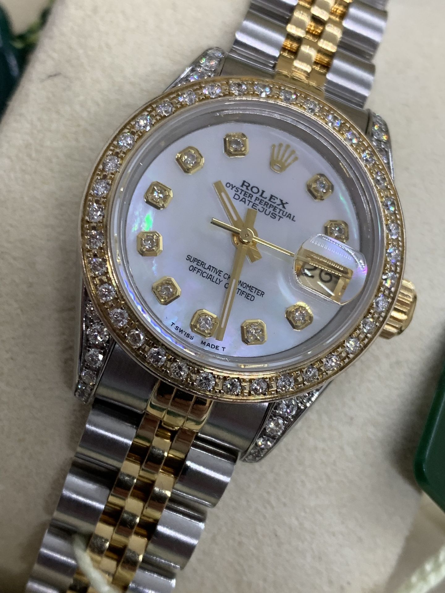 LADIES STEEL & GOLD DIAMOND SET LADIES ROLEX WATCH - Image 3 of 10