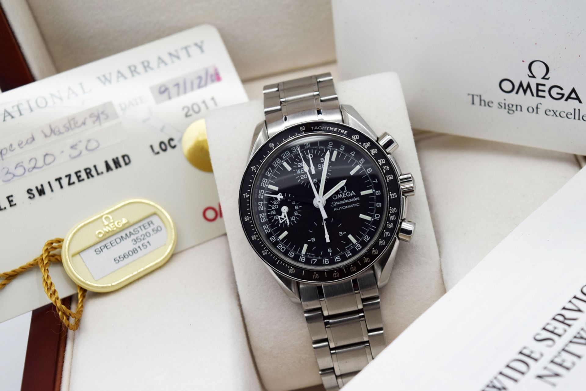 OMEGA - SPEEDMASTER DAY DATE - CHRONOGRAPH * BLACK DIAL