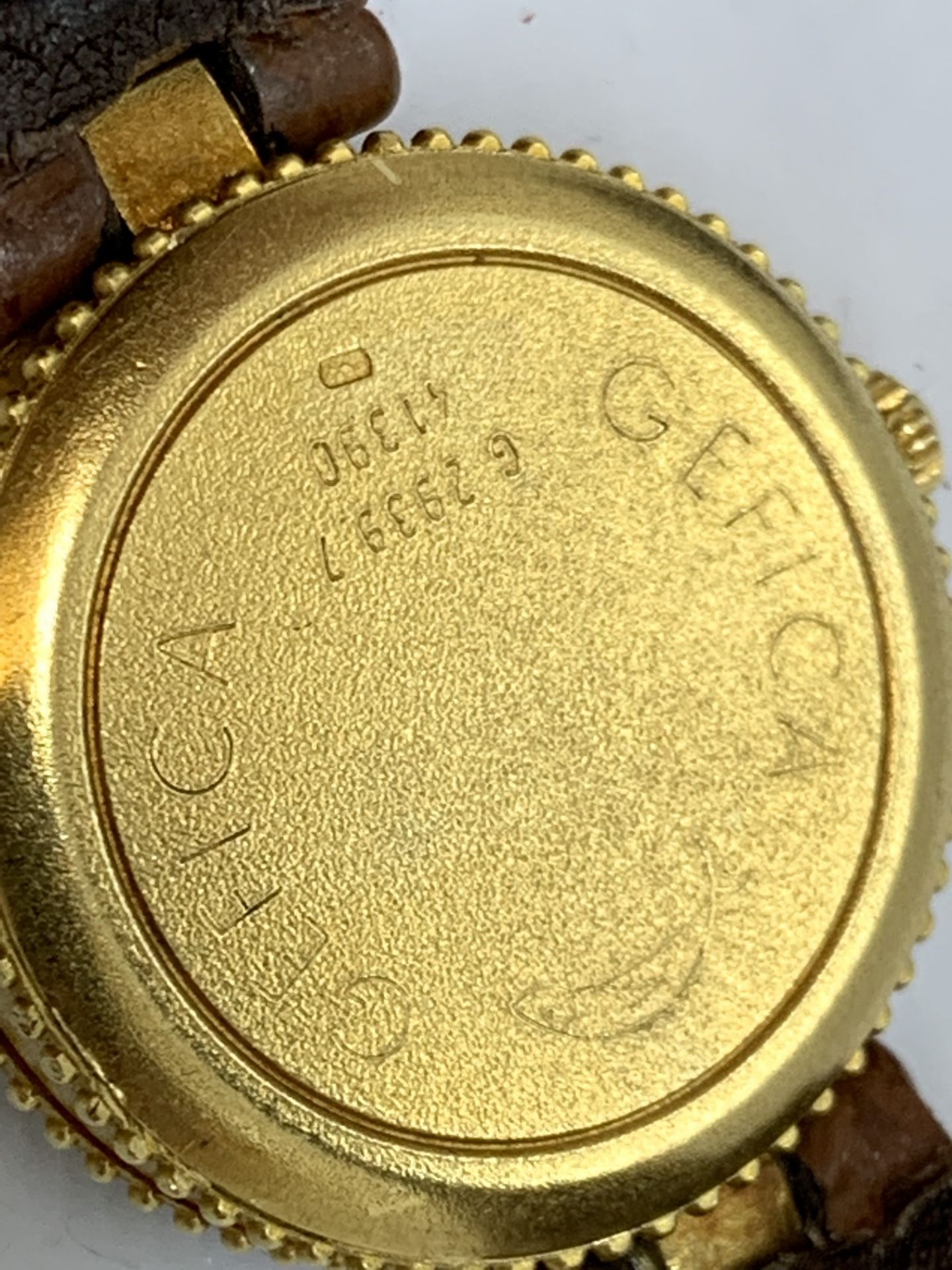 FINE 18ct GOLD GERALD GENTA WATCH - No 542 - Image 10 of 11