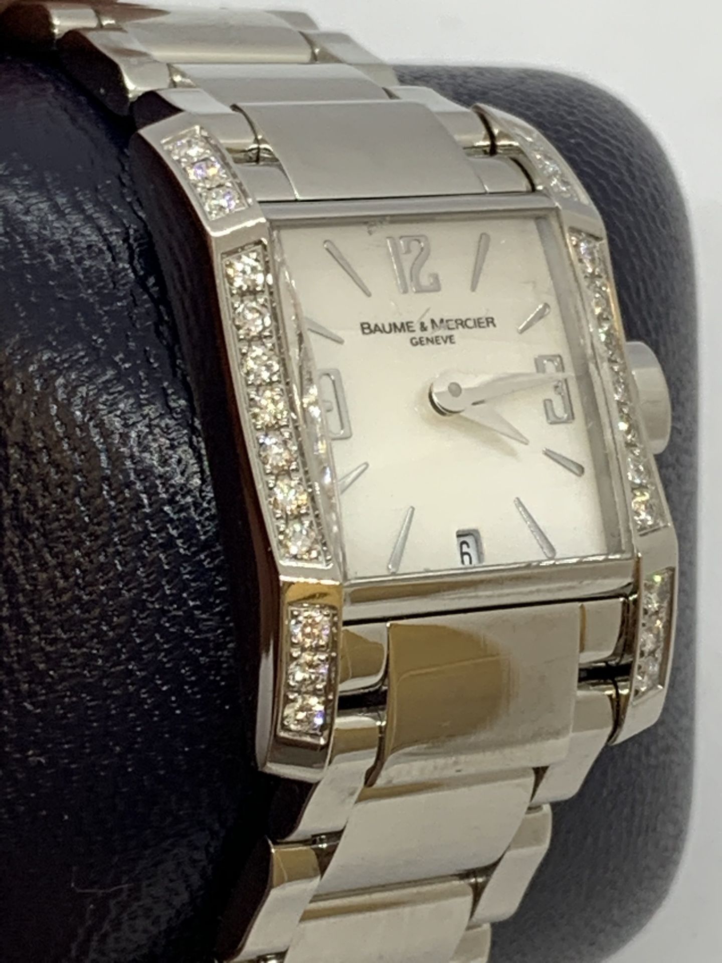 BAUME & MERCIER HAMPTON WATCH - DIAMOND SET - Image 4 of 7