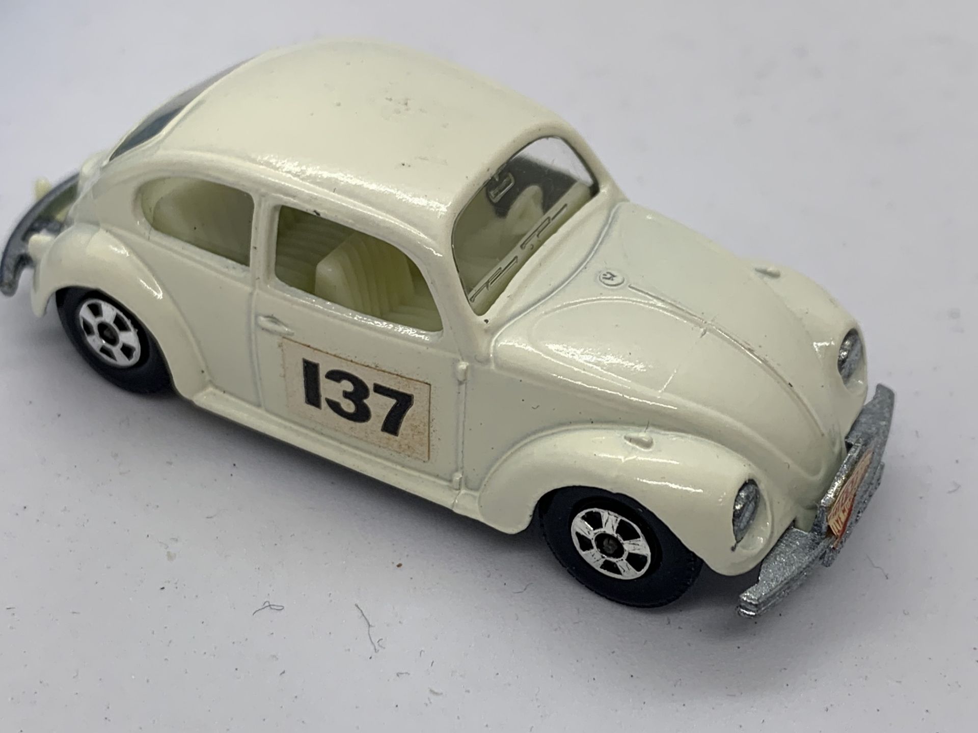 MATCHBOX VOLKSWAGEN BEETLE NO 15 WITH ORIGINAL BOX - NO RESERVE - Image 6 of 7