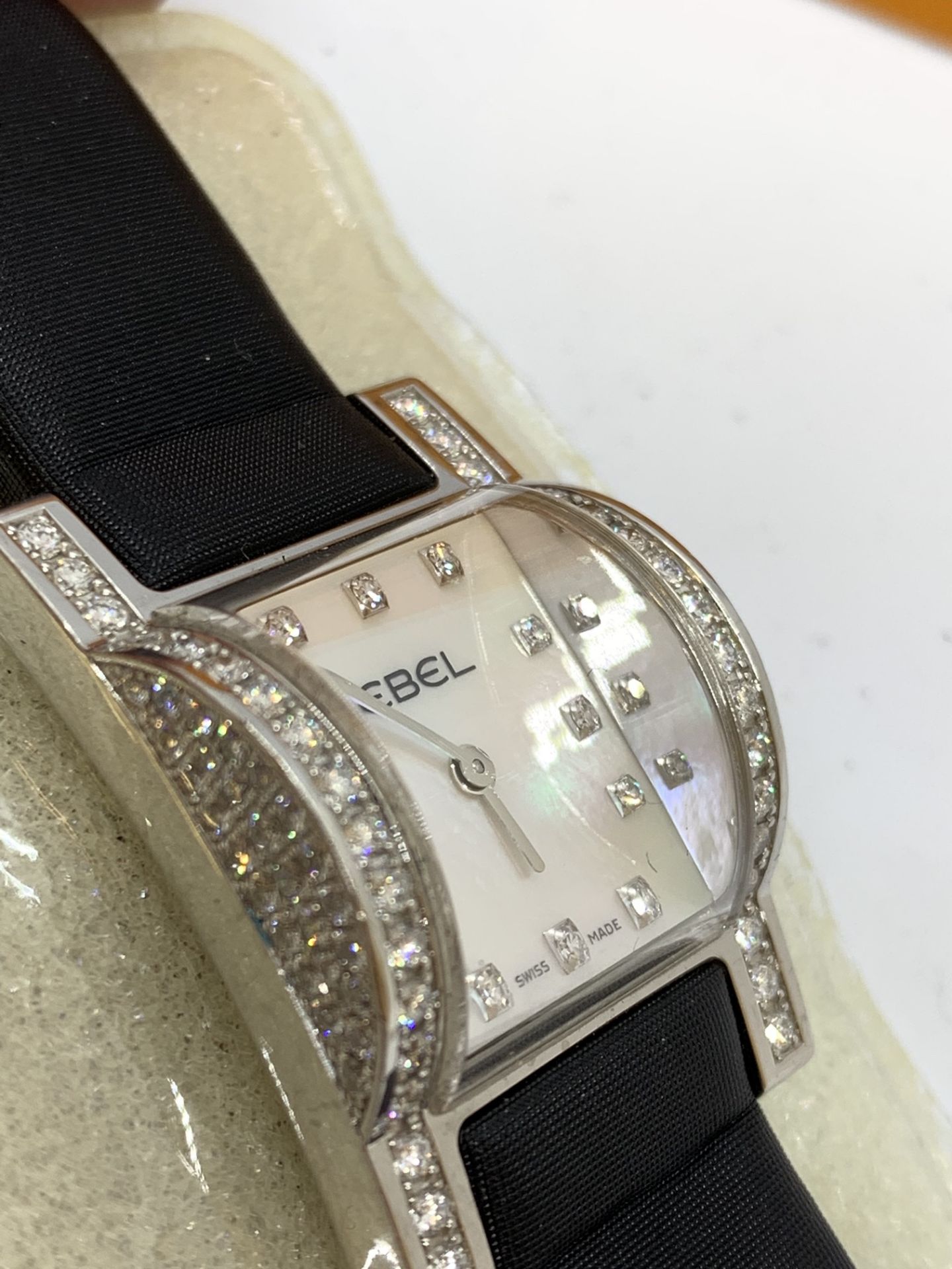 EBEL 18ct GOLD & DIAMOND SET WATCH - Image 3 of 7